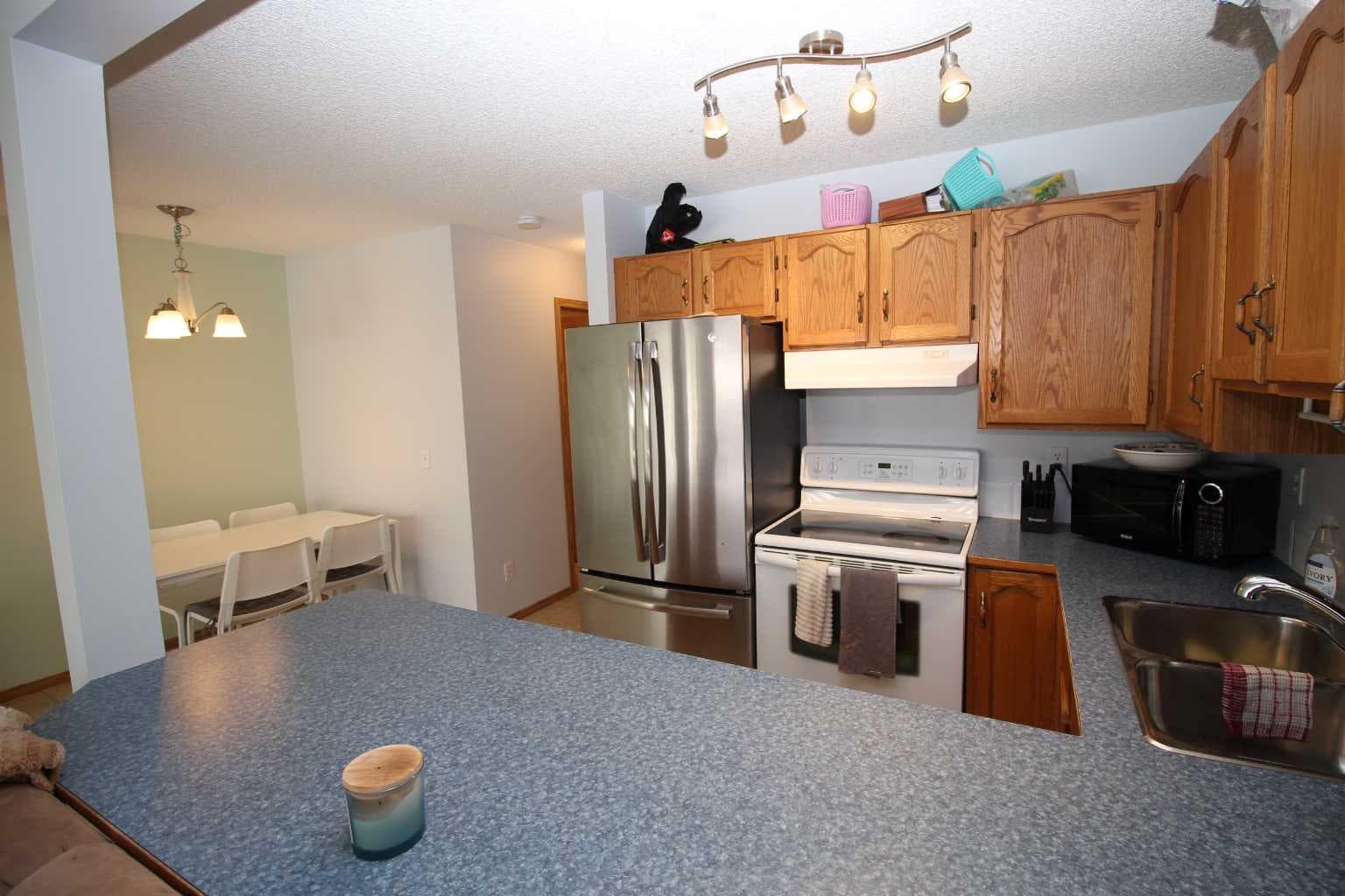 215 Millview Green SW