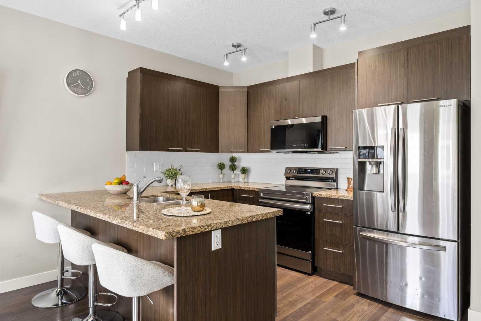 121, 300 Marina Drive 