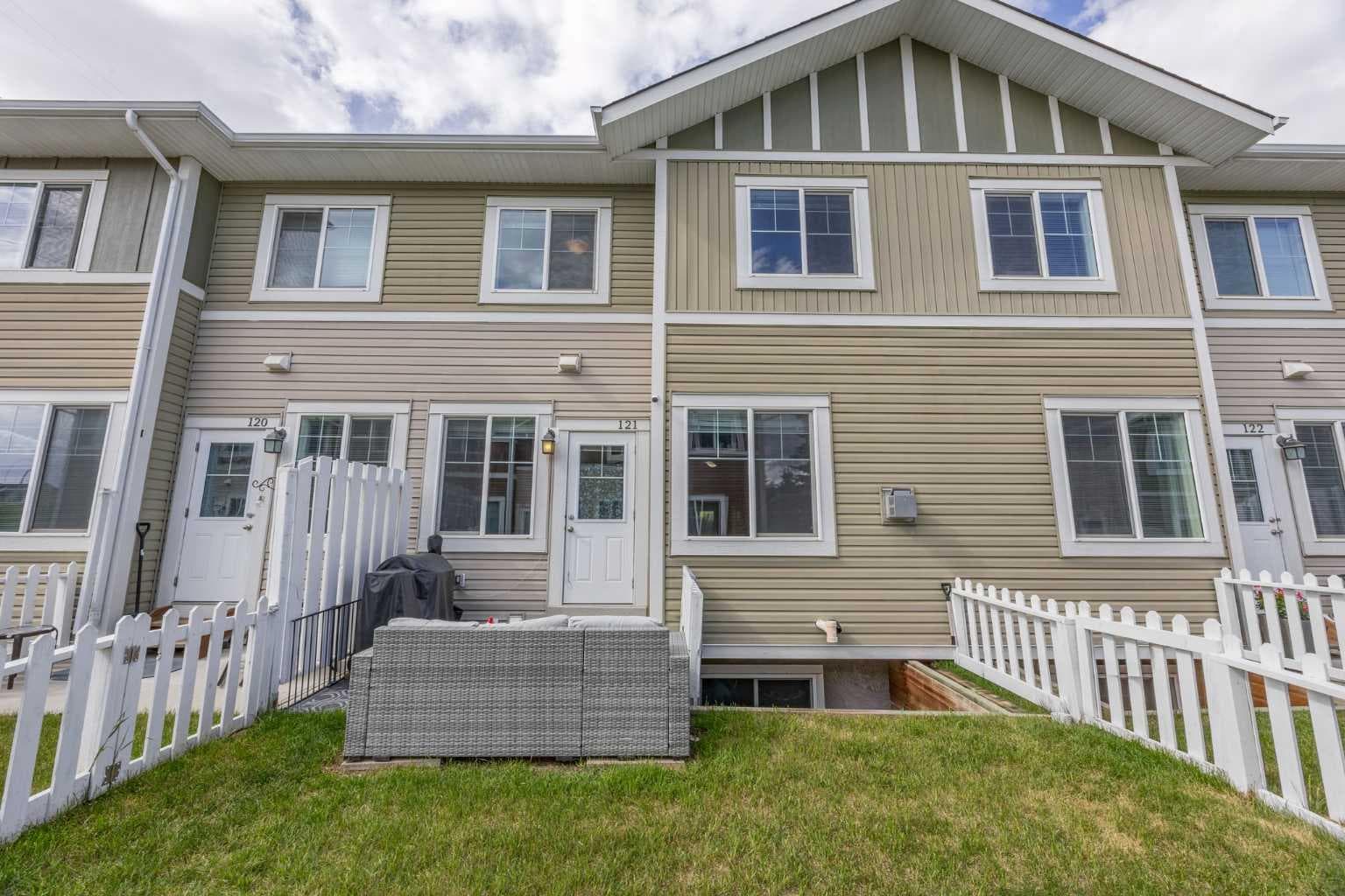 121, 300 Marina Drive 