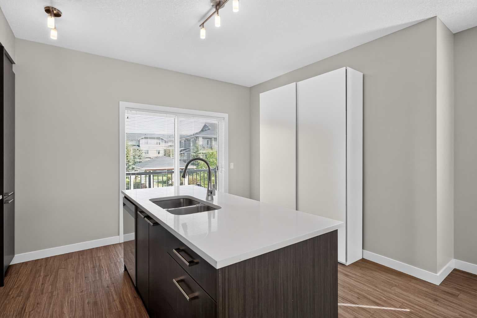52, 300 Marina Drive 