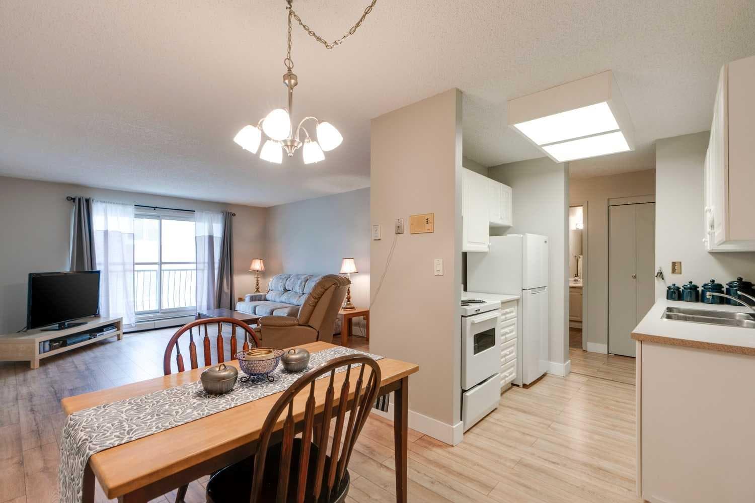 11A, 231 Heritage Drive SE