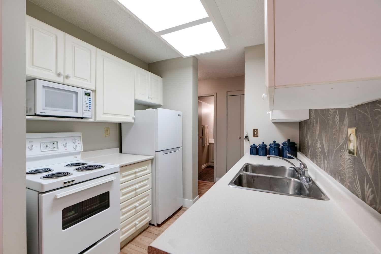 11A, 231 Heritage Drive SE