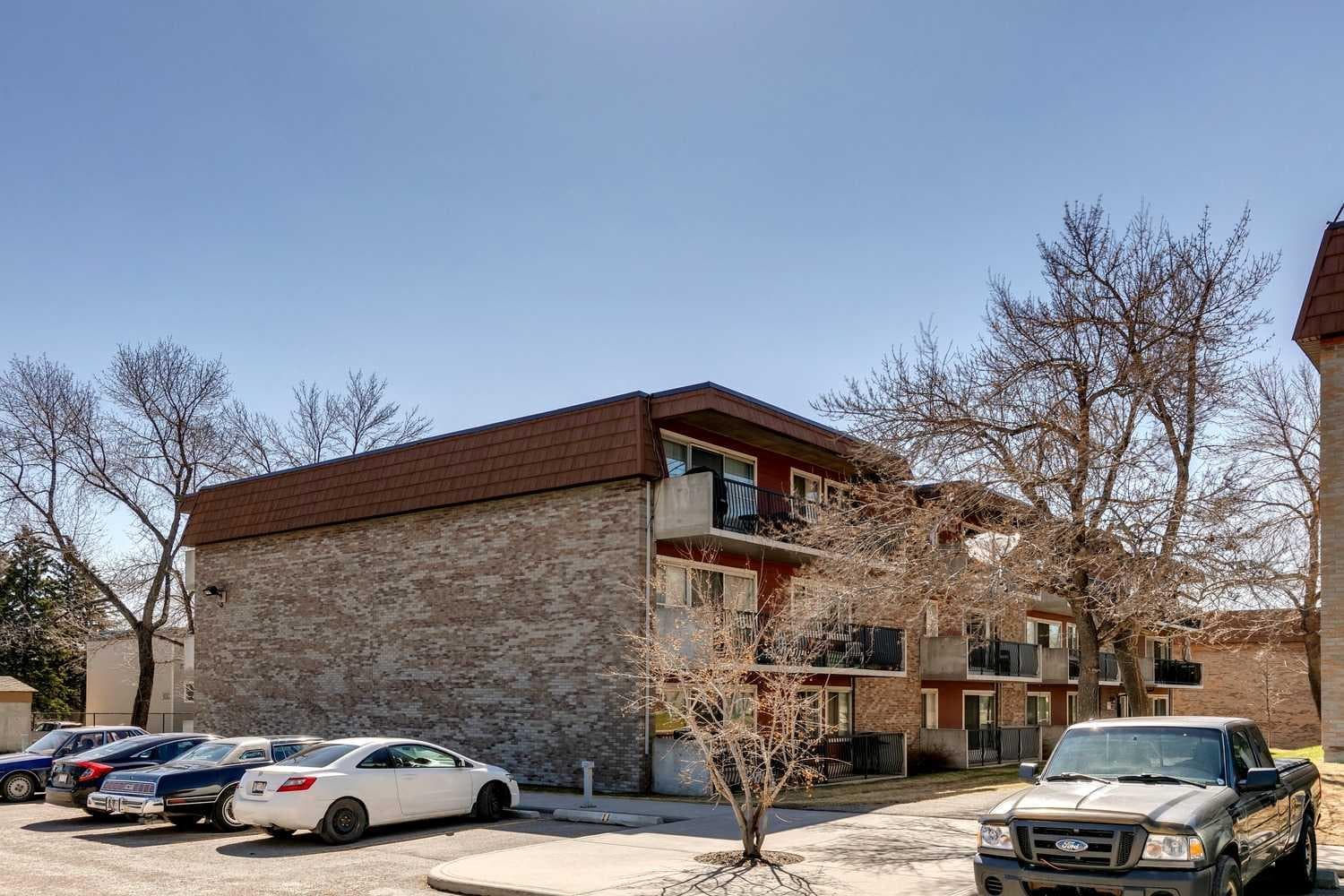 11A, 231 Heritage Drive SE