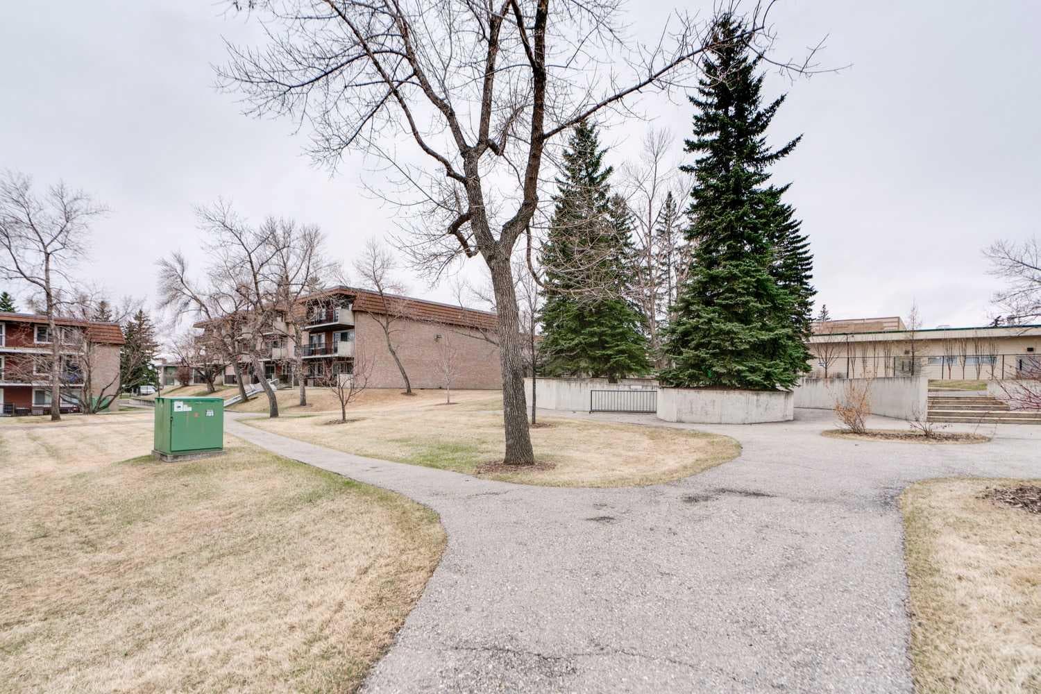 11A, 231 Heritage Drive SE