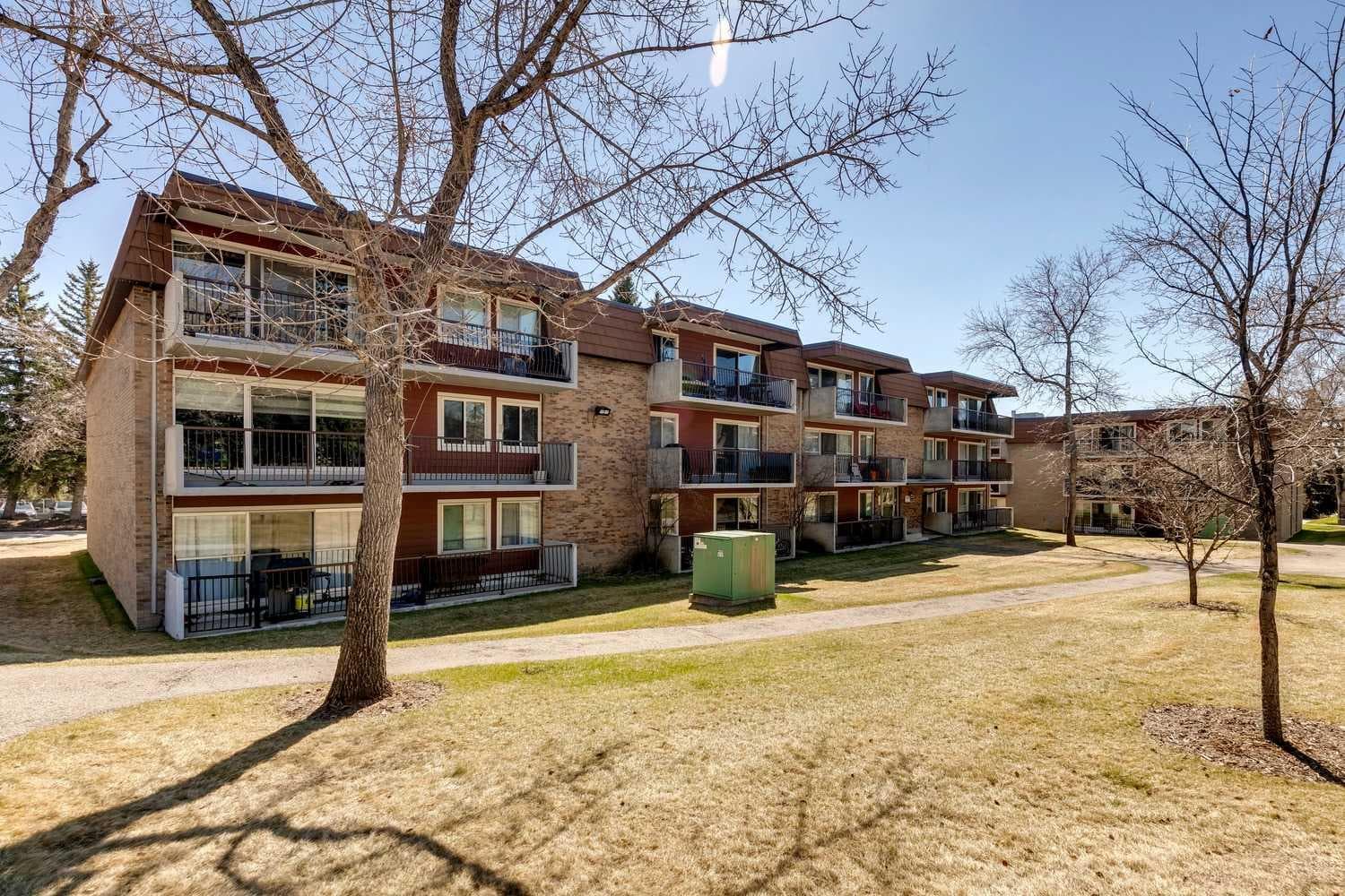 11A, 231 Heritage Drive SE