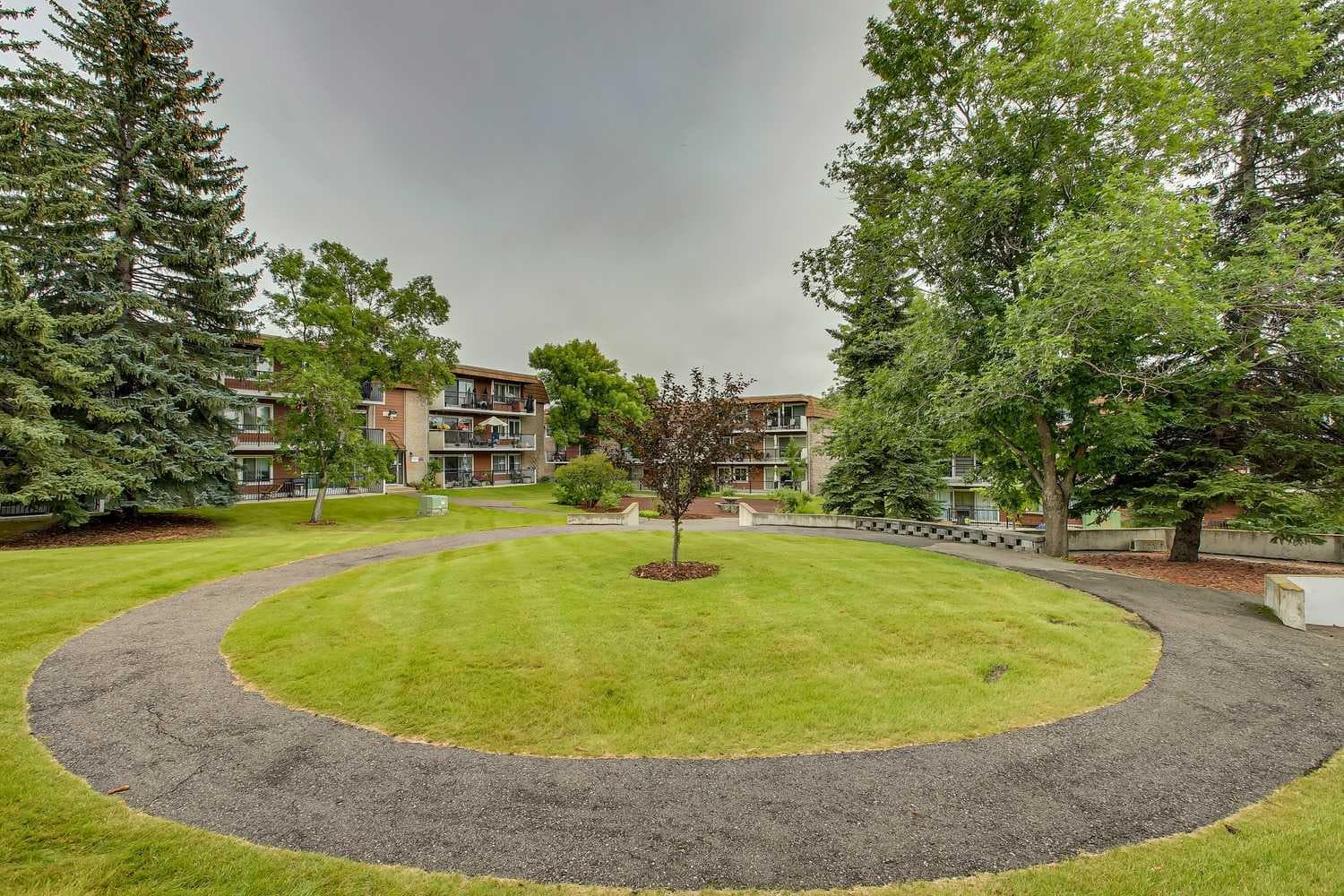 11A, 231 Heritage Drive SE