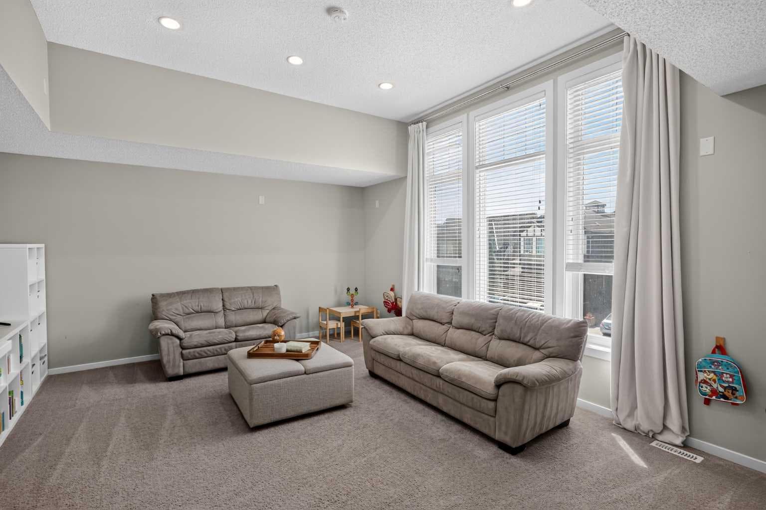 367 Mahogany Terrace SE