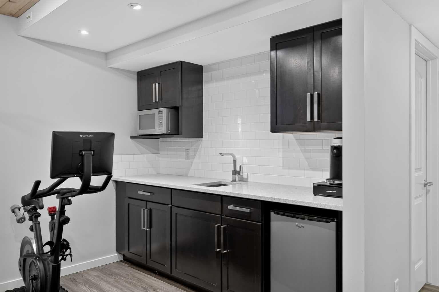 367 Mahogany Terrace SE