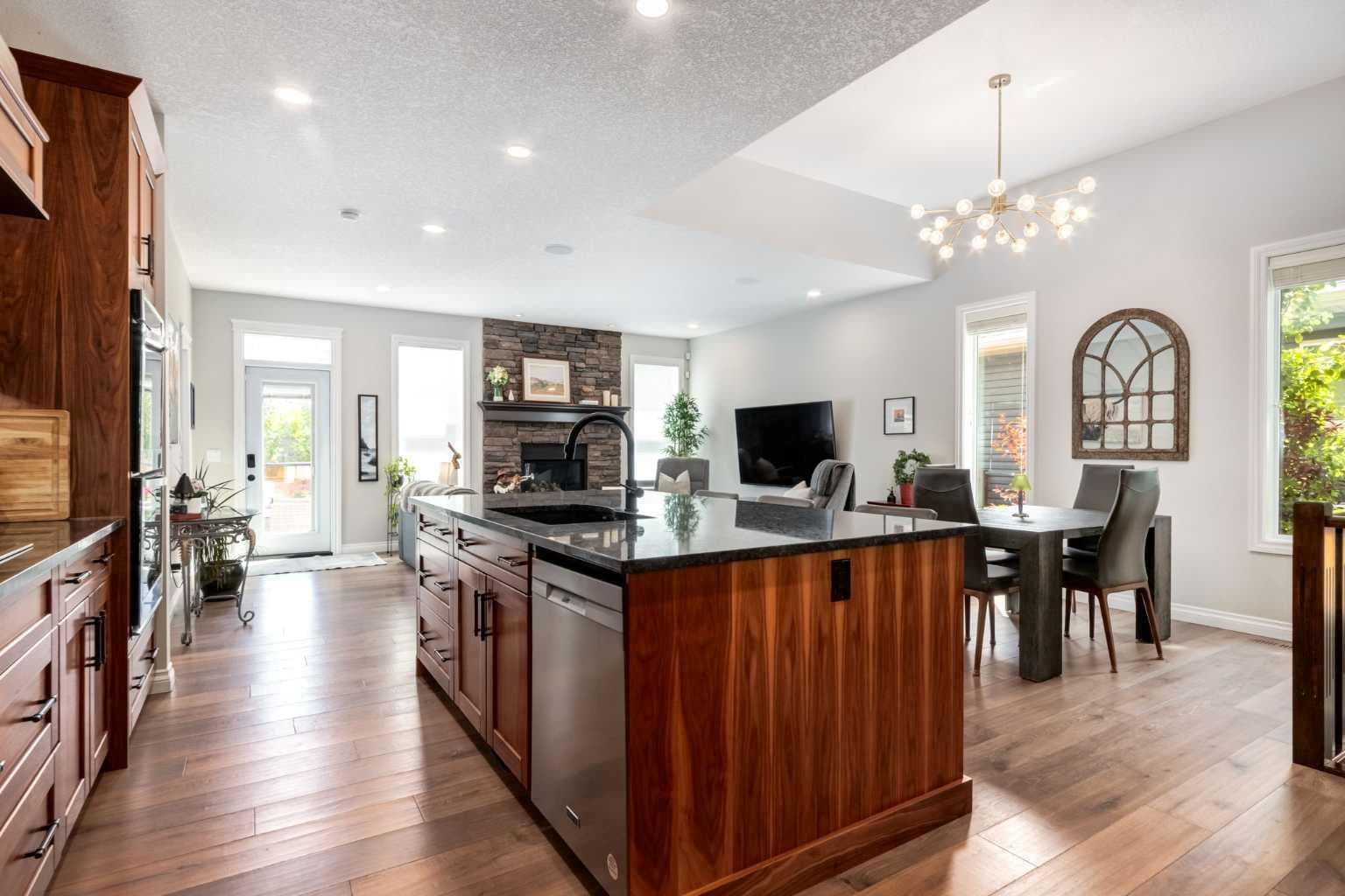 237 Aspenmere Circle 
