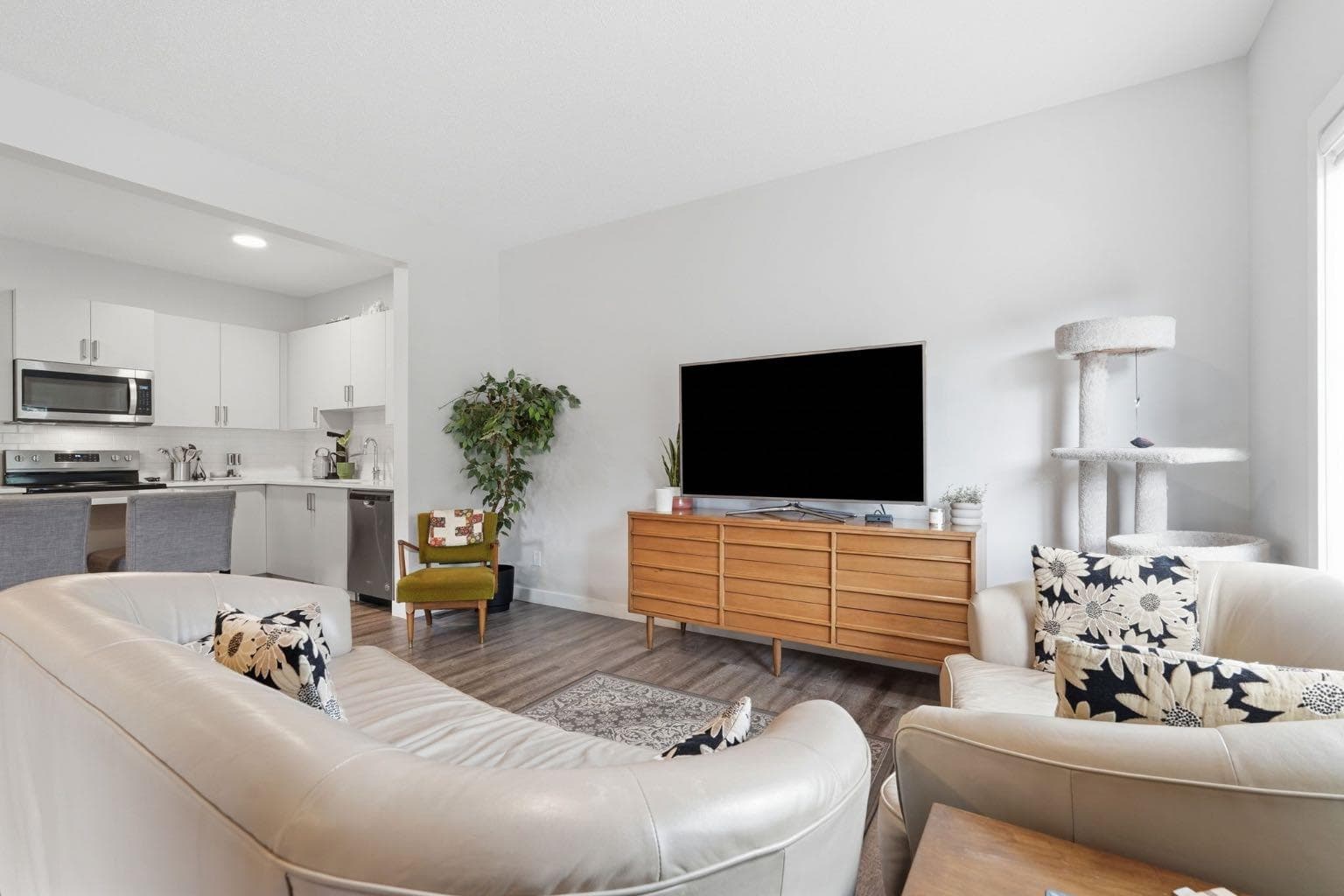 15 Tuscany Summit Square NW