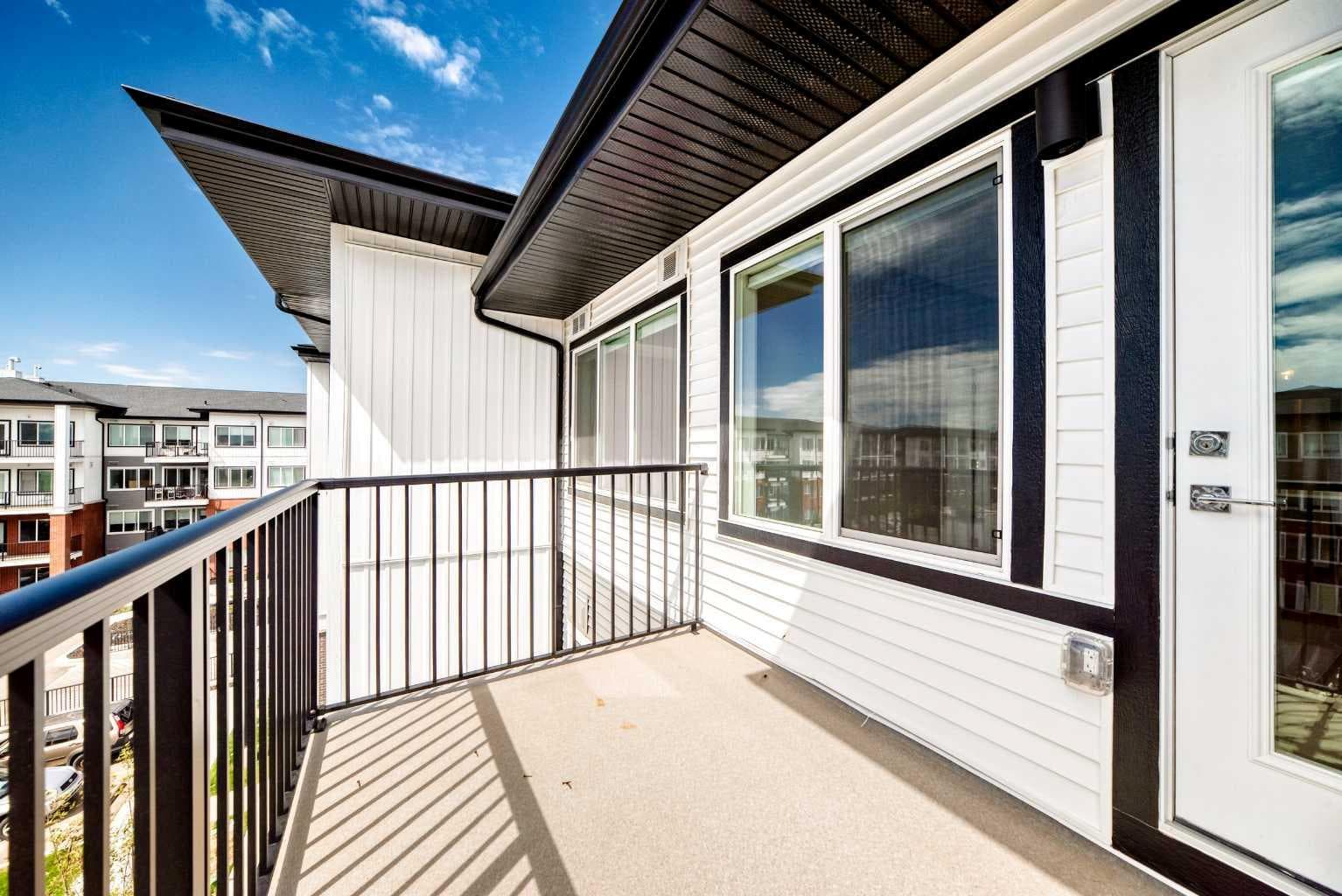 1406, 6 Merganser Drive West  