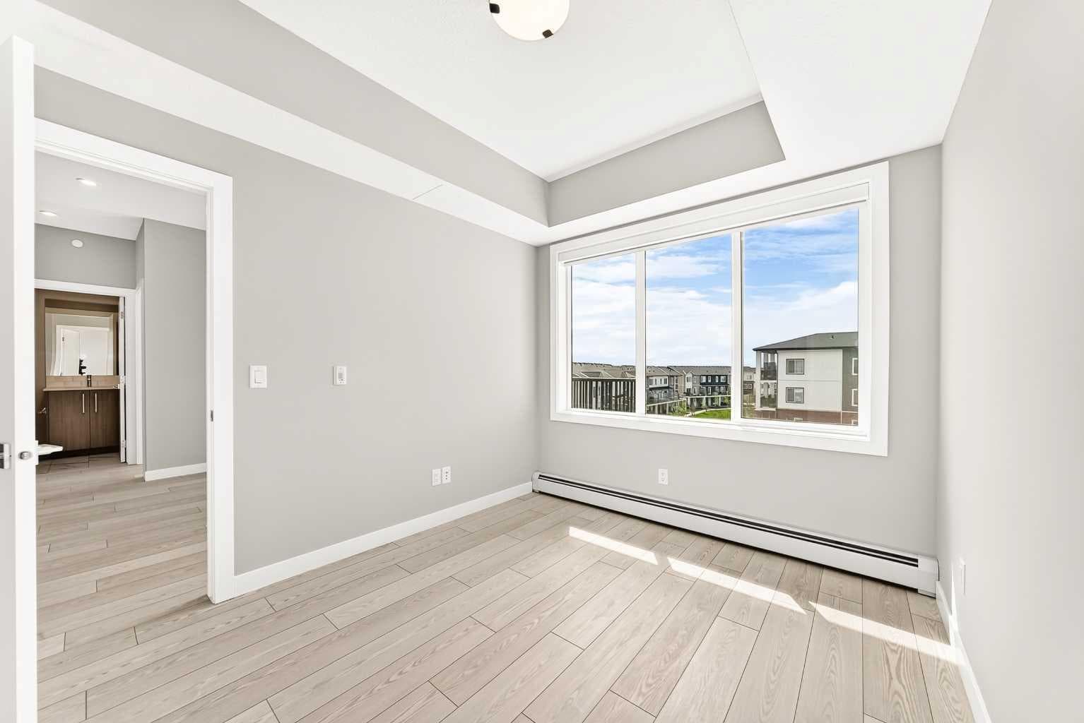 1406, 6 Merganser Drive West  