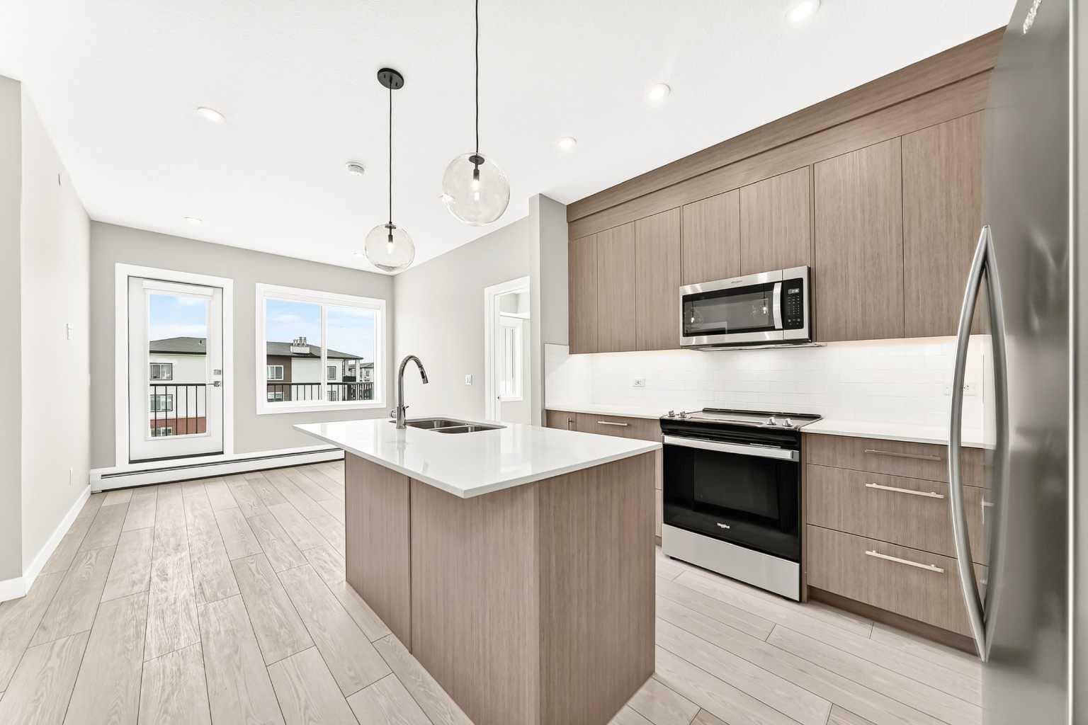 1406, 6 Merganser Drive West  
