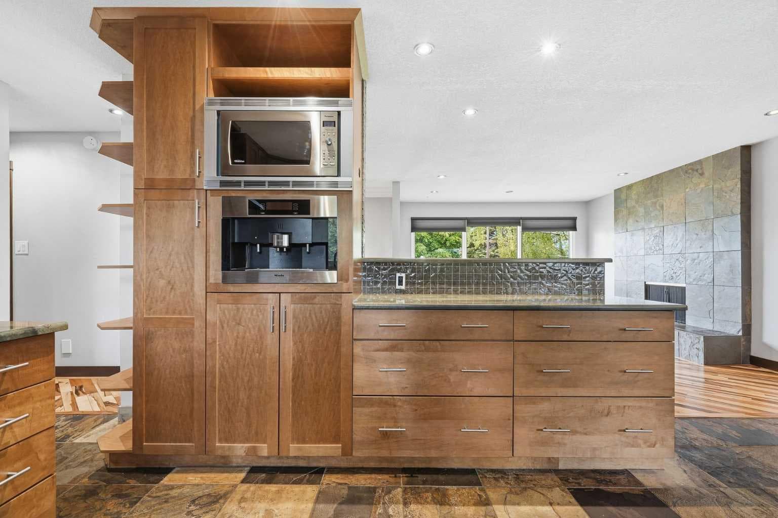 316 Canniff Place SW