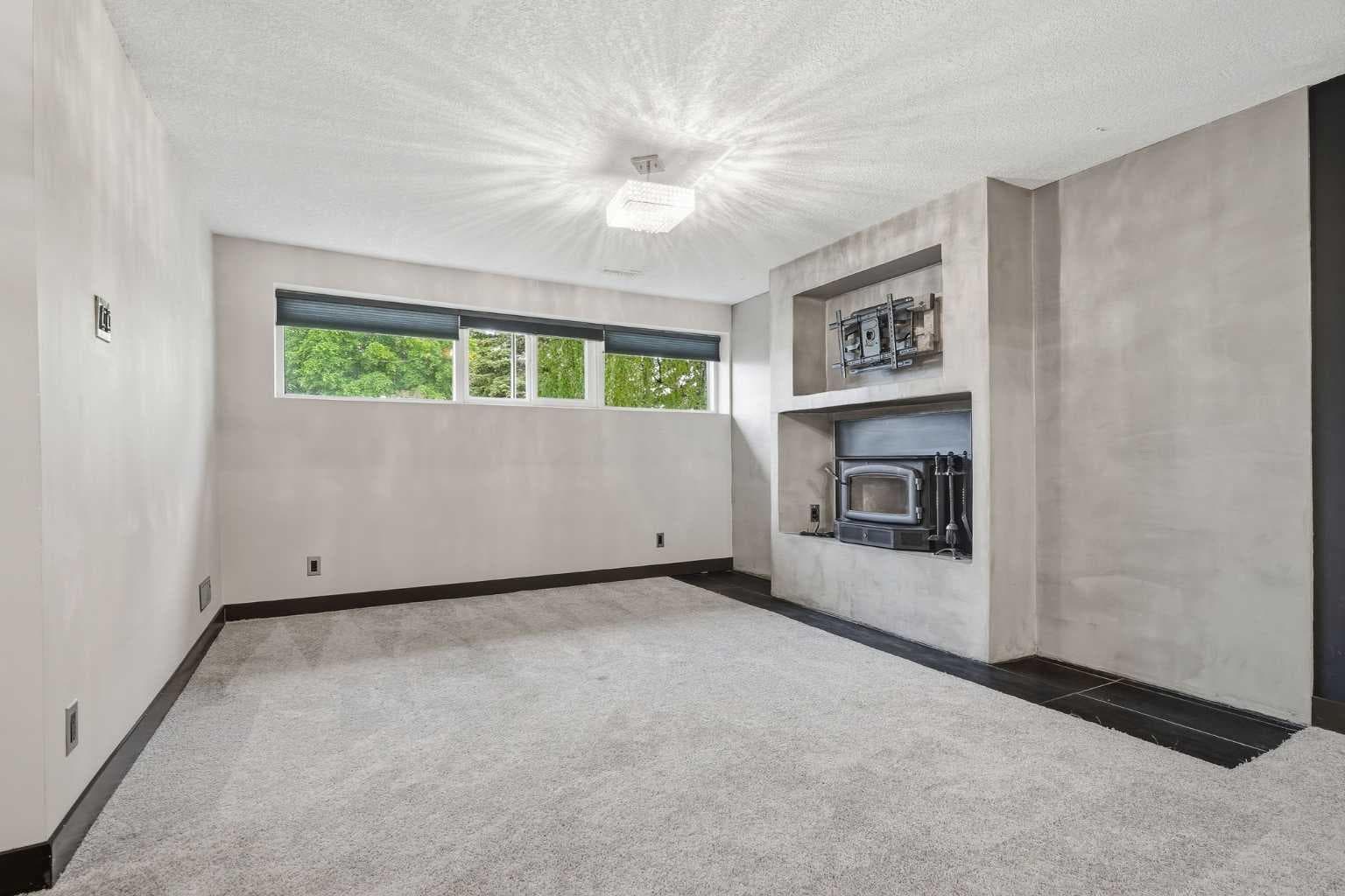 316 Canniff Place SW