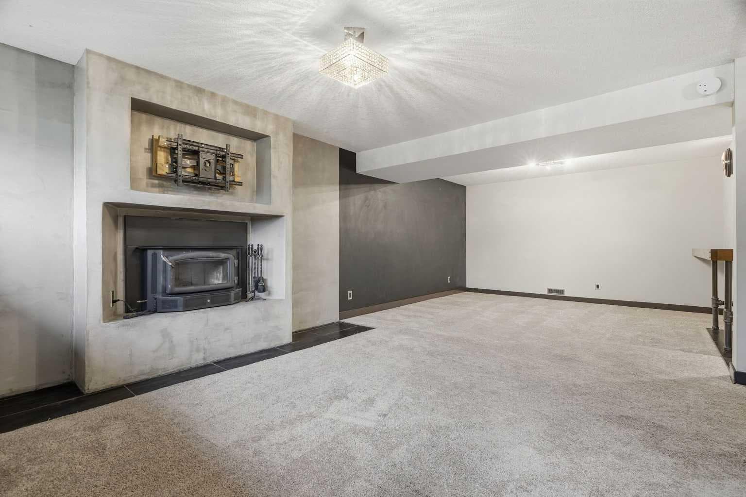 316 Canniff Place SW