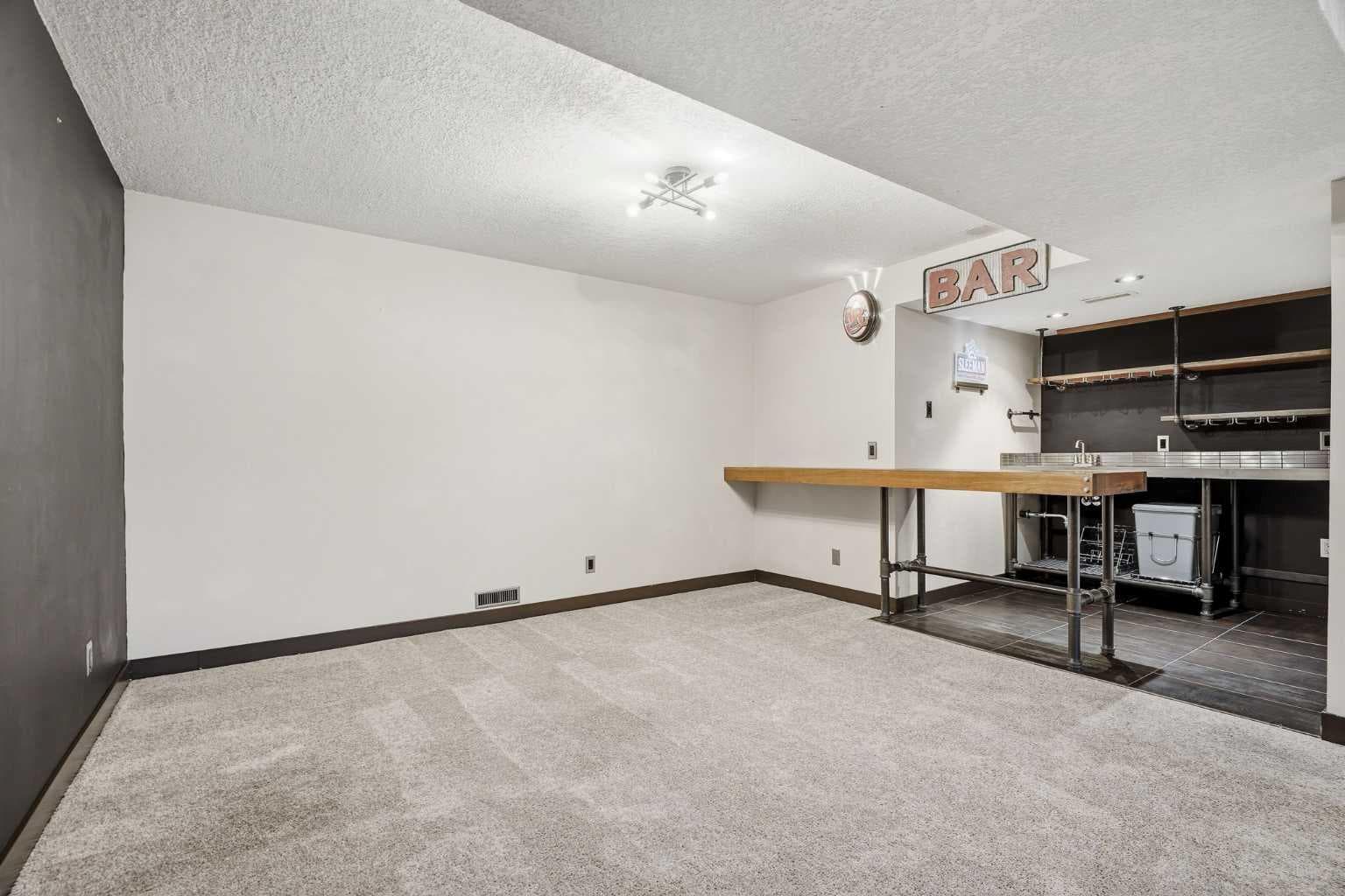 316 Canniff Place SW
