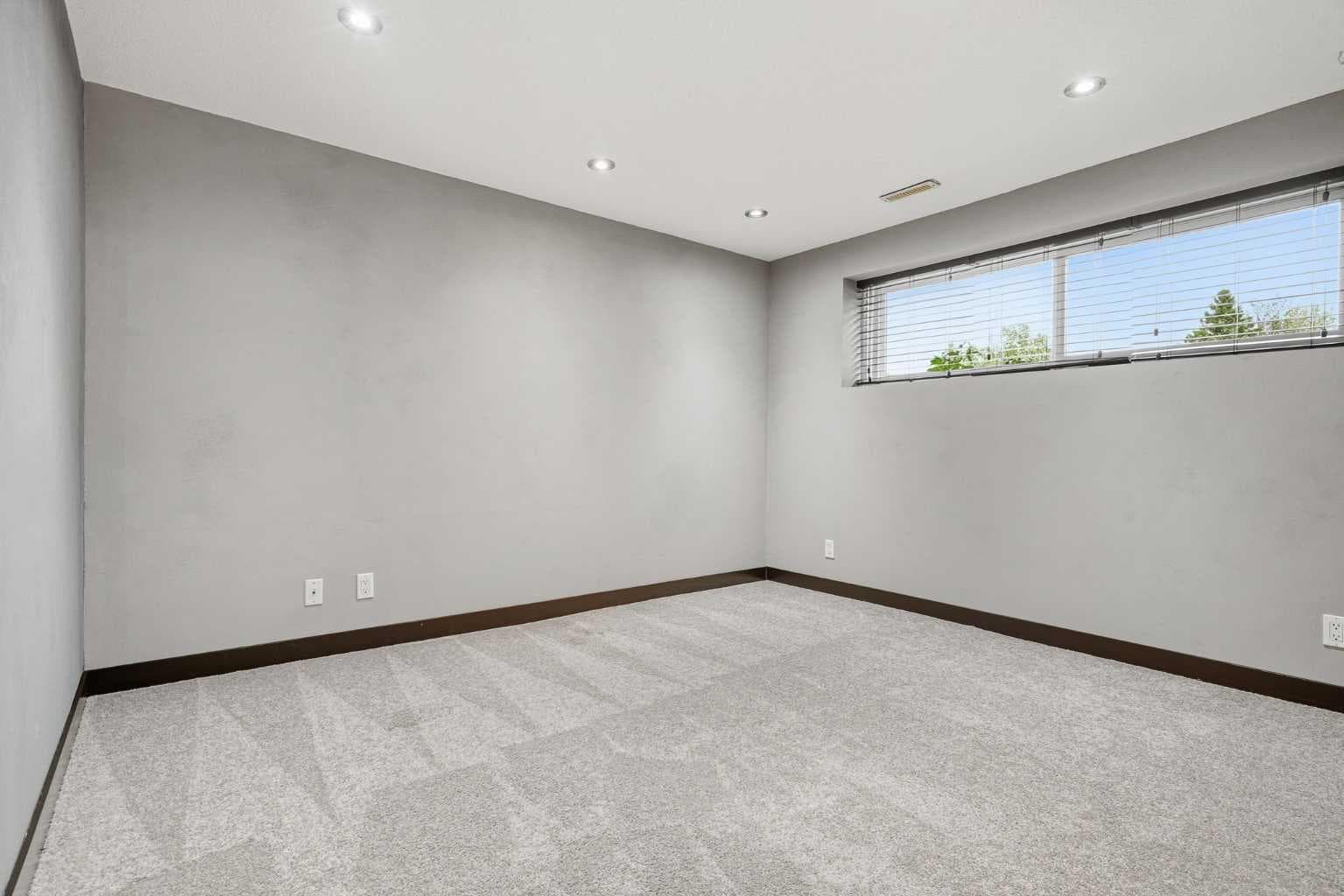 316 Canniff Place SW