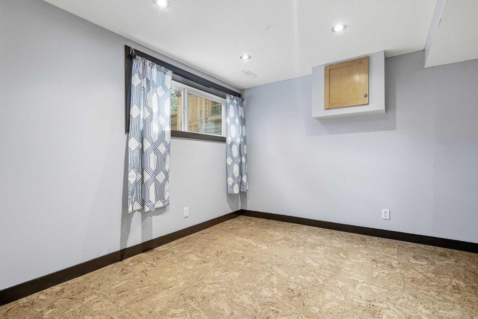 316 Canniff Place SW