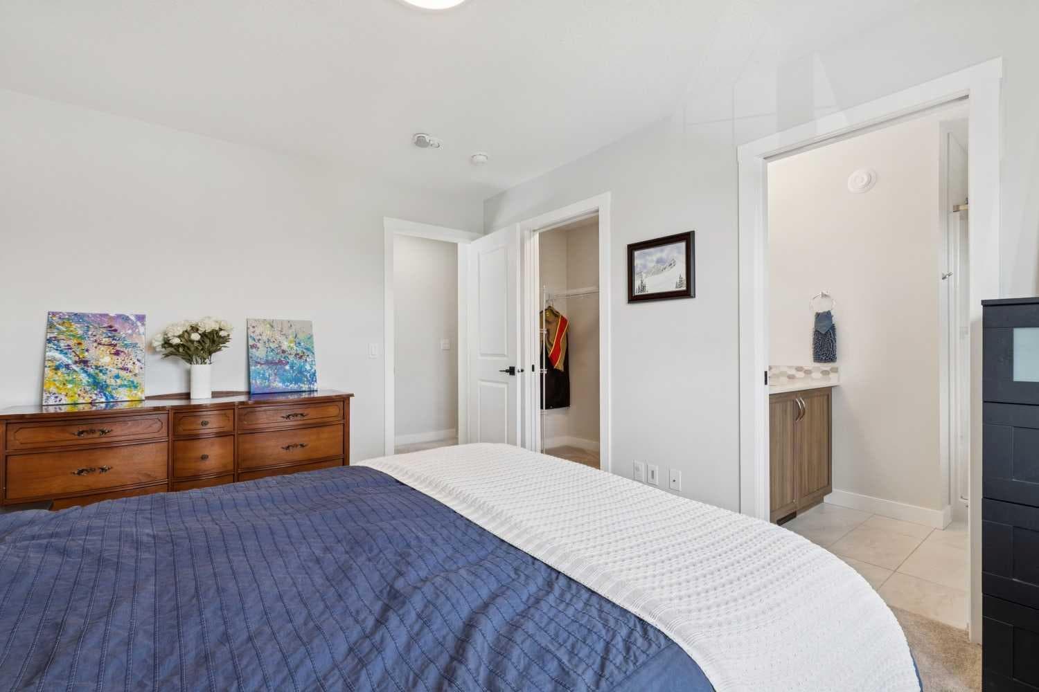 198 Legacy Reach Crescent SE