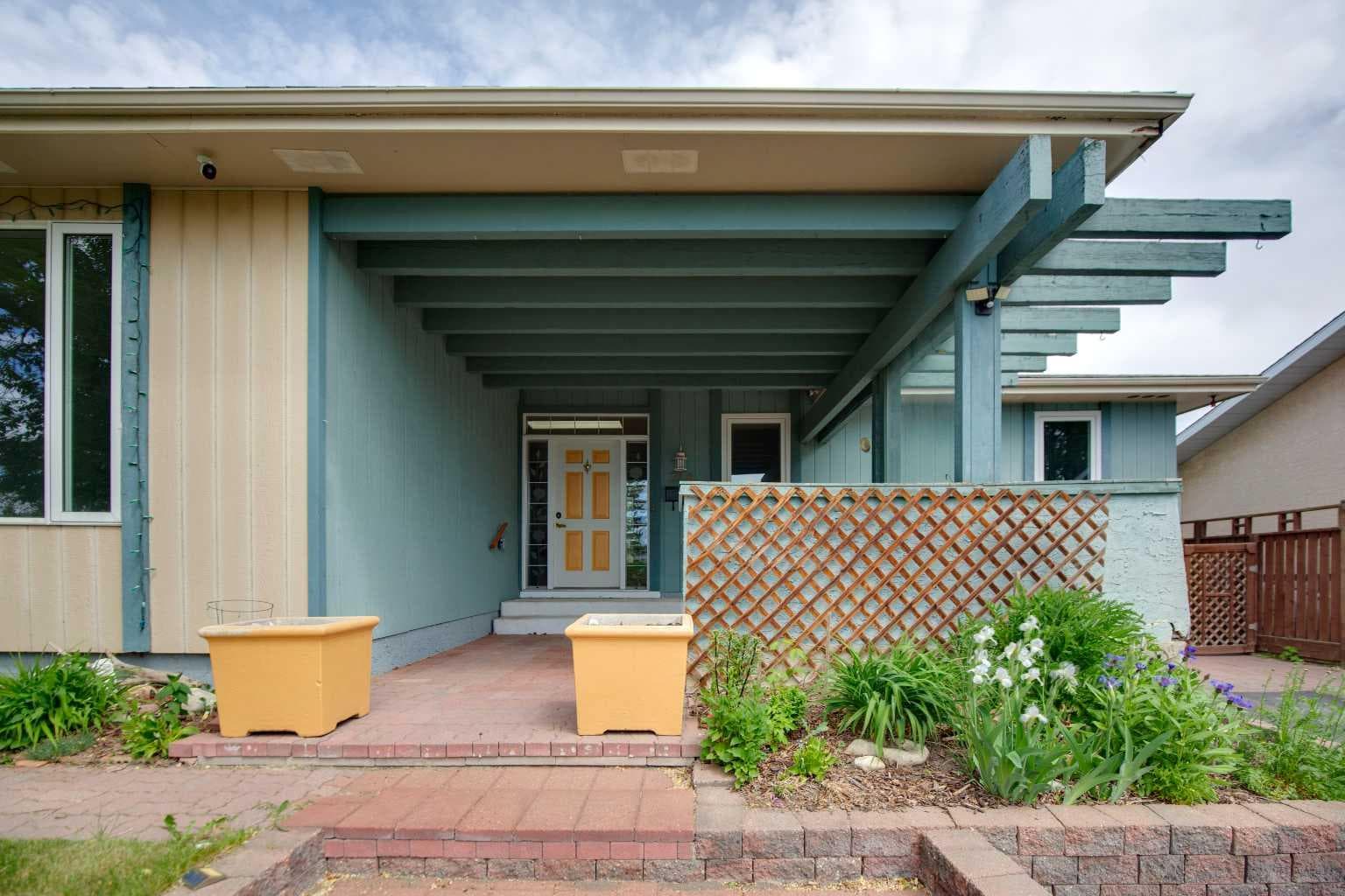 328 Norseman Road NW