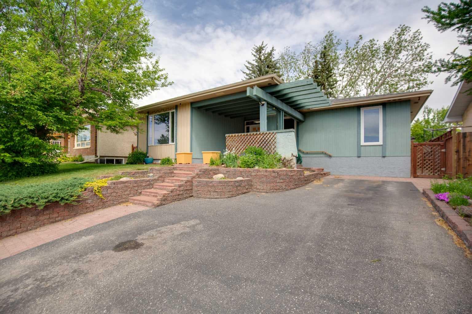 328 Norseman Road NW