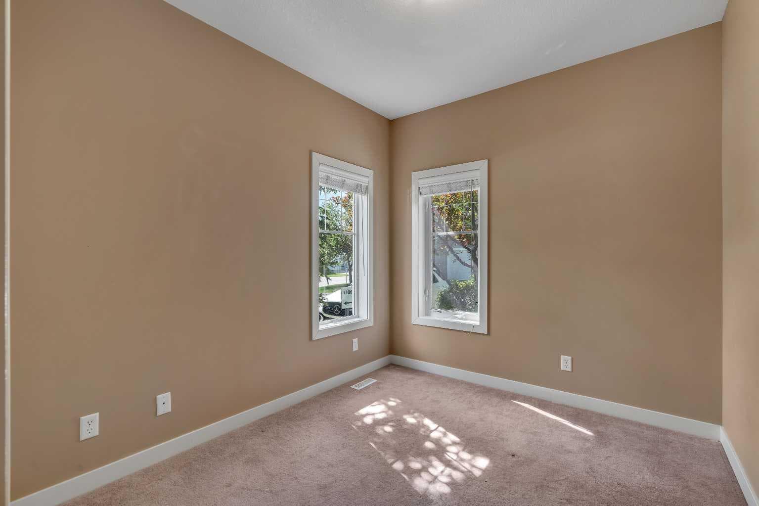 1306, 281 Cougar Ridge Drive SW