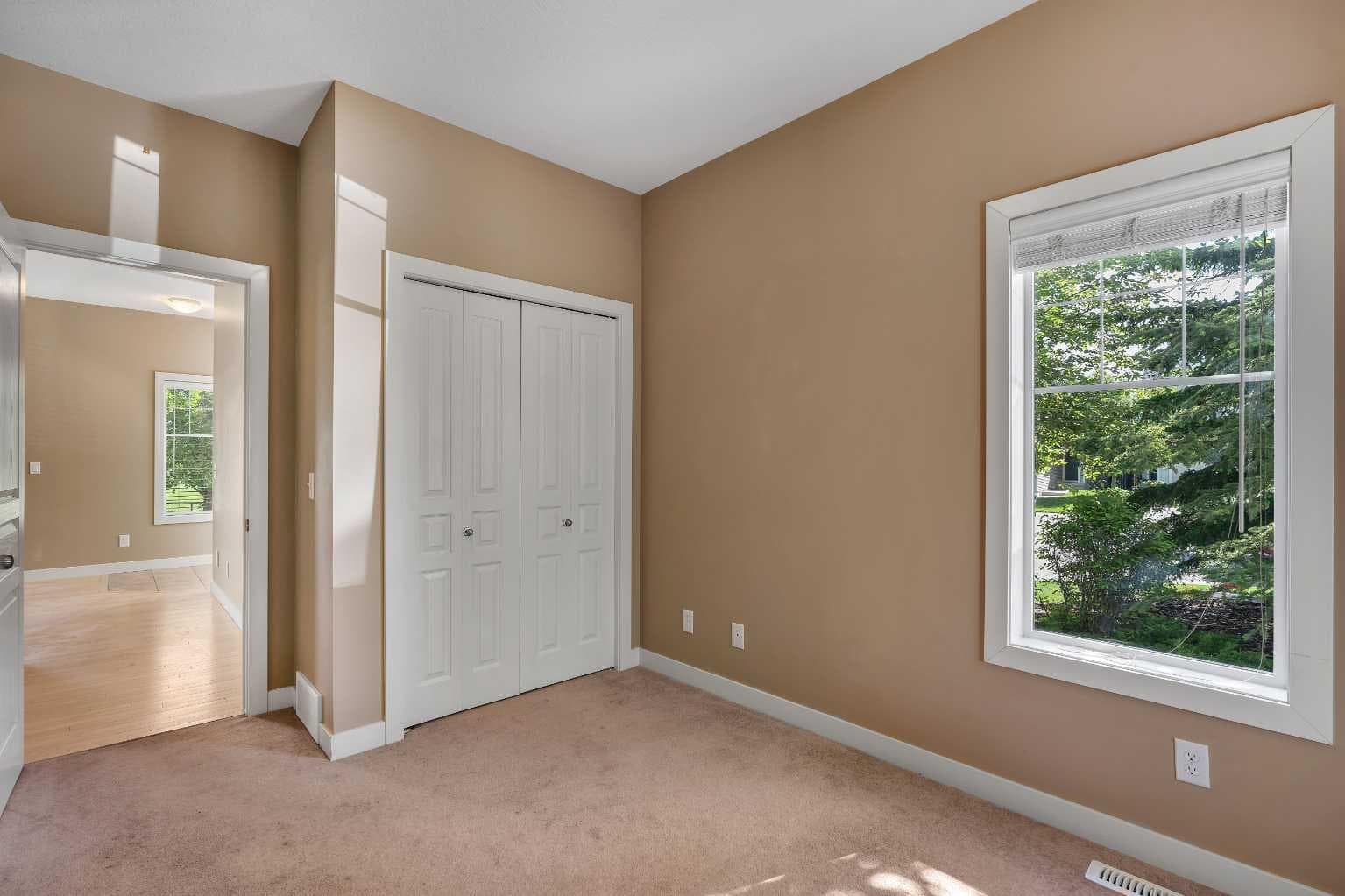 1306, 281 Cougar Ridge Drive SW