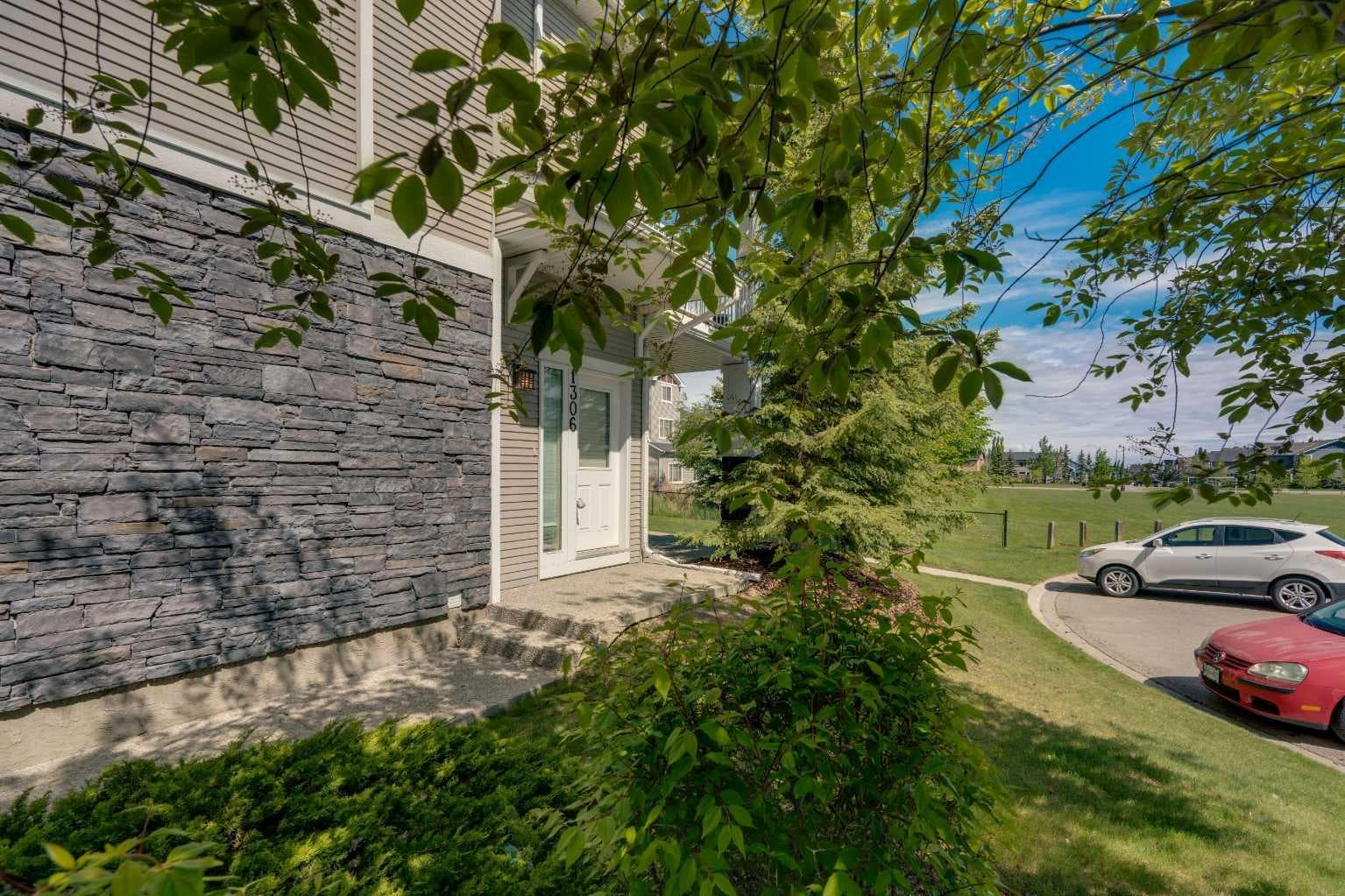 1306, 281 Cougar Ridge Drive SW