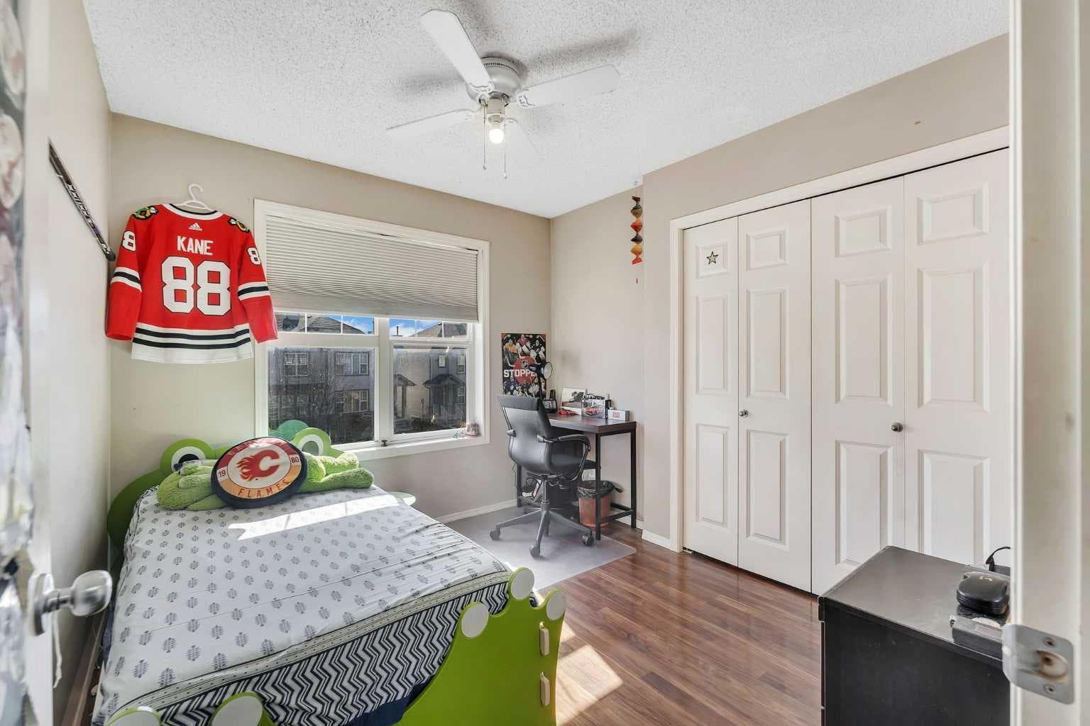 33 Saddlebrook Common NE