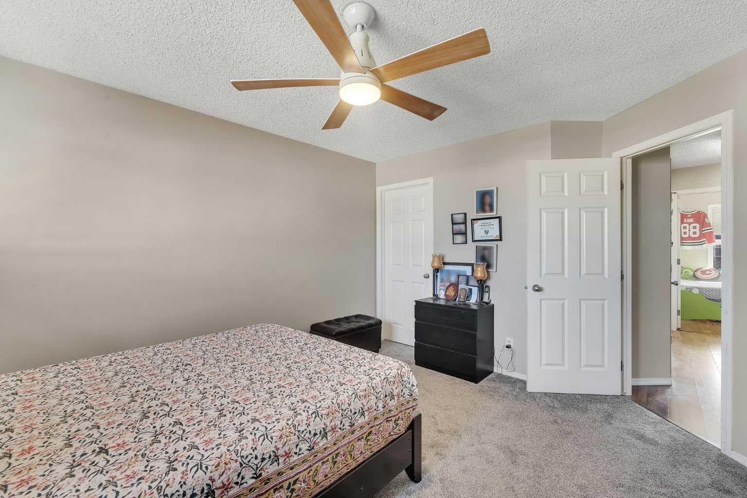 33 Saddlebrook Common NE