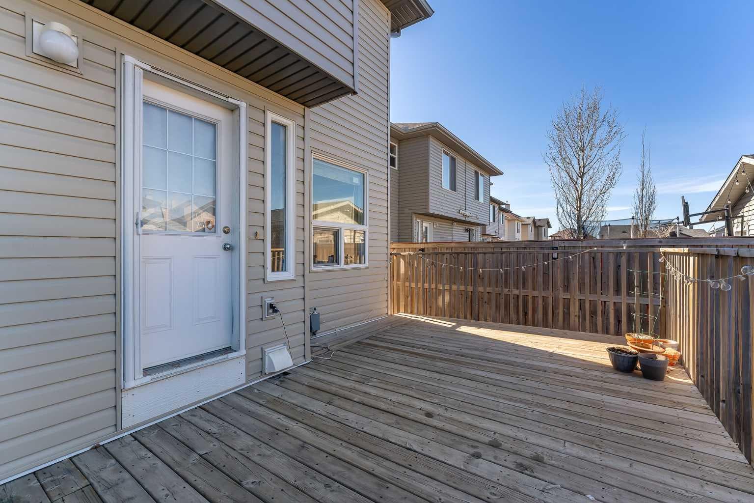 33 Saddlebrook Common NE