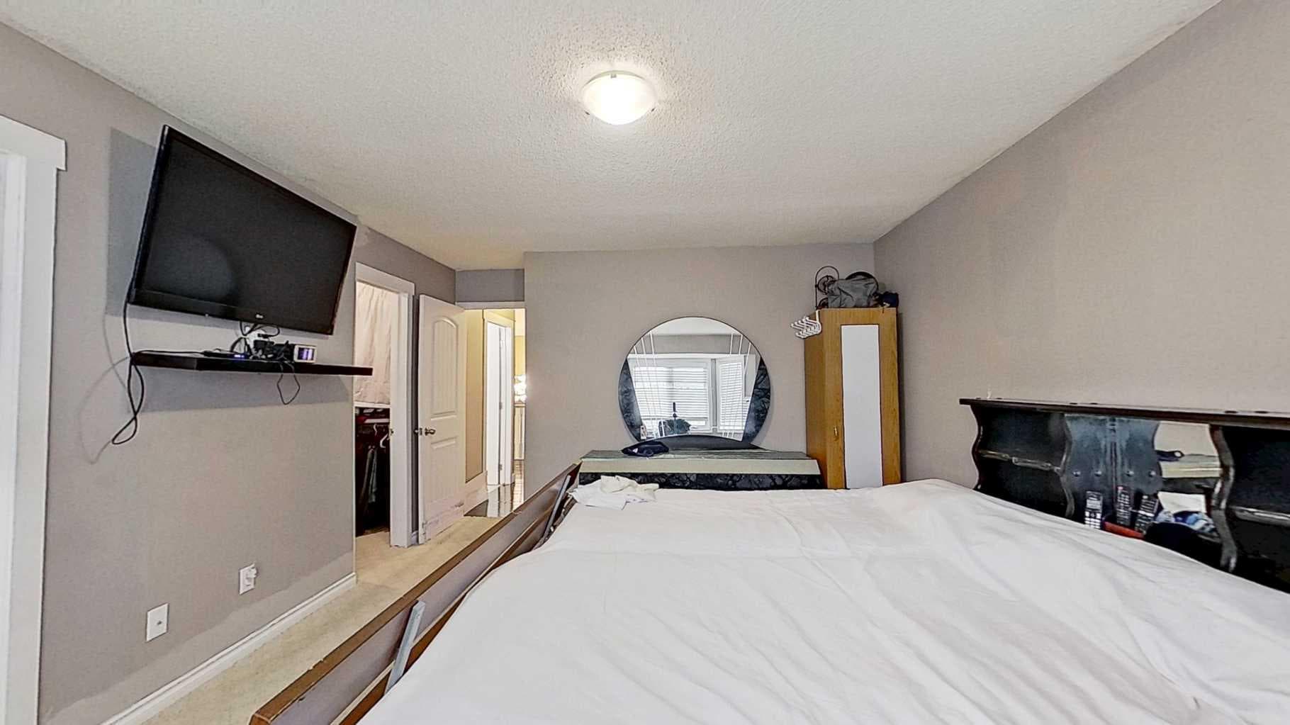 109 Edgebrook Gardens NW