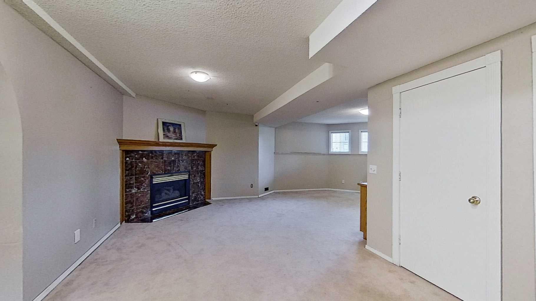 109 Edgebrook Gardens NW