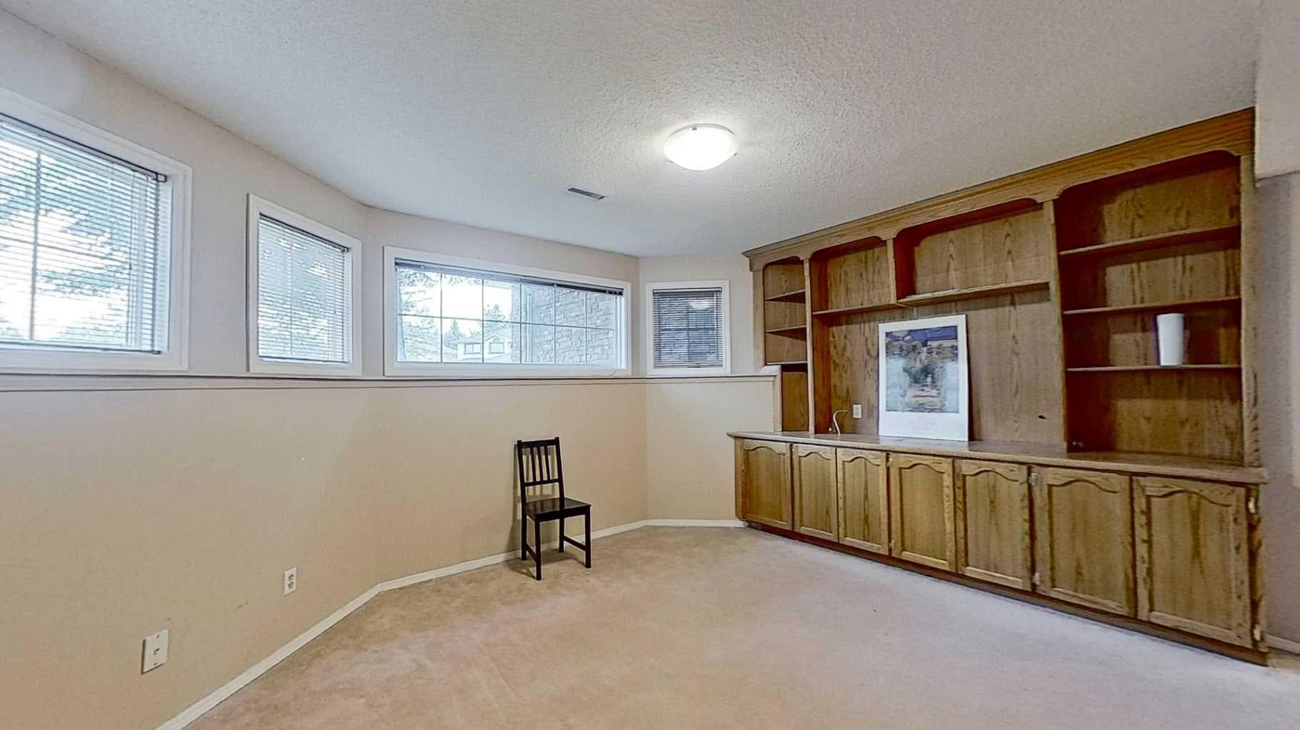 109 Edgebrook Gardens NW