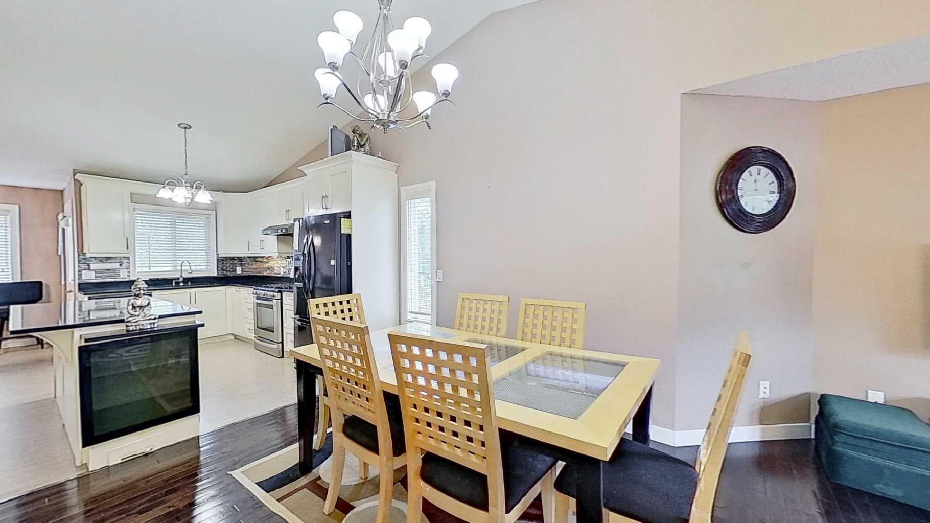 109 Edgebrook Gardens NW