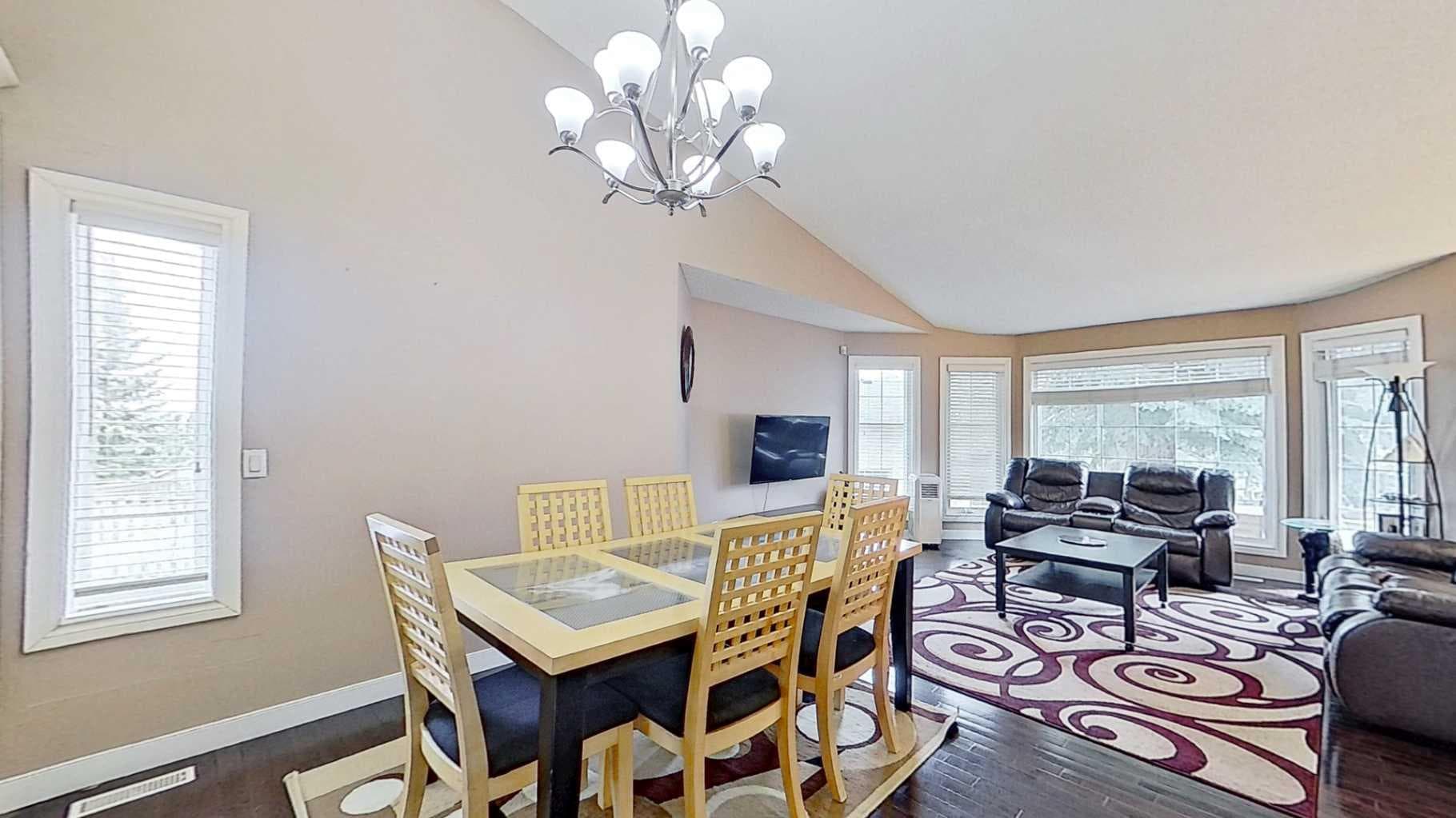 109 Edgebrook Gardens NW