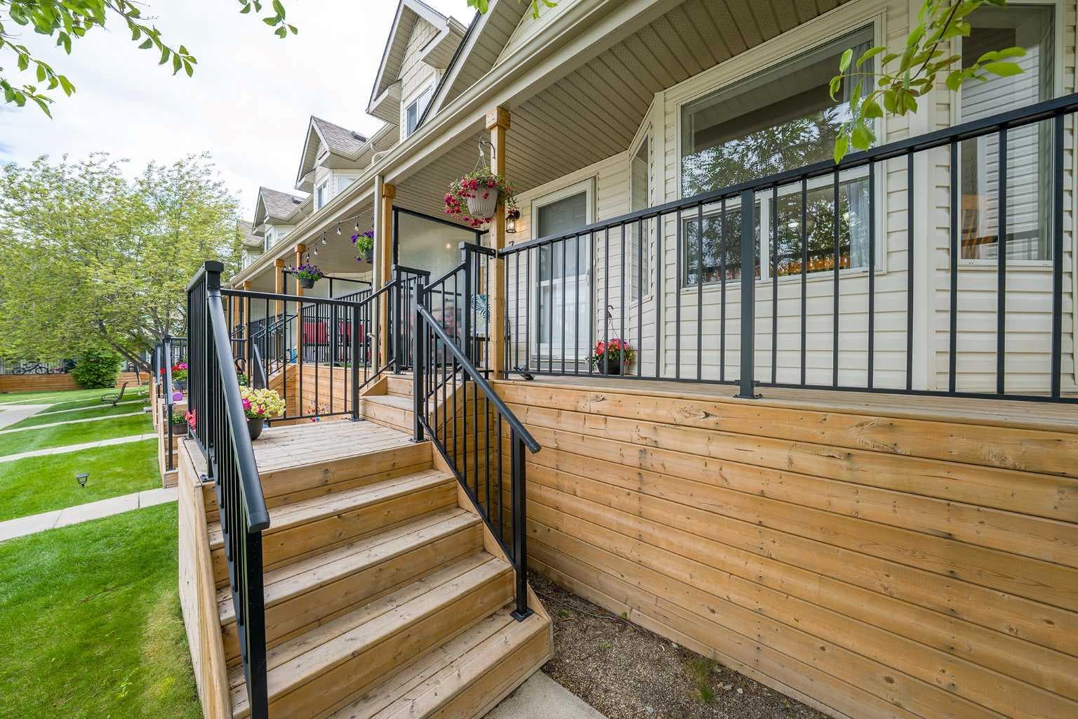 73 Hidden Valley Villas NW
