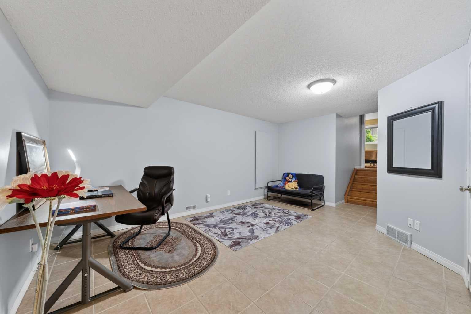 73 Hidden Valley Villas NW