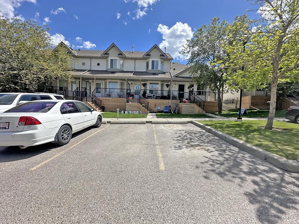 73 Hidden Valley Villas NW
