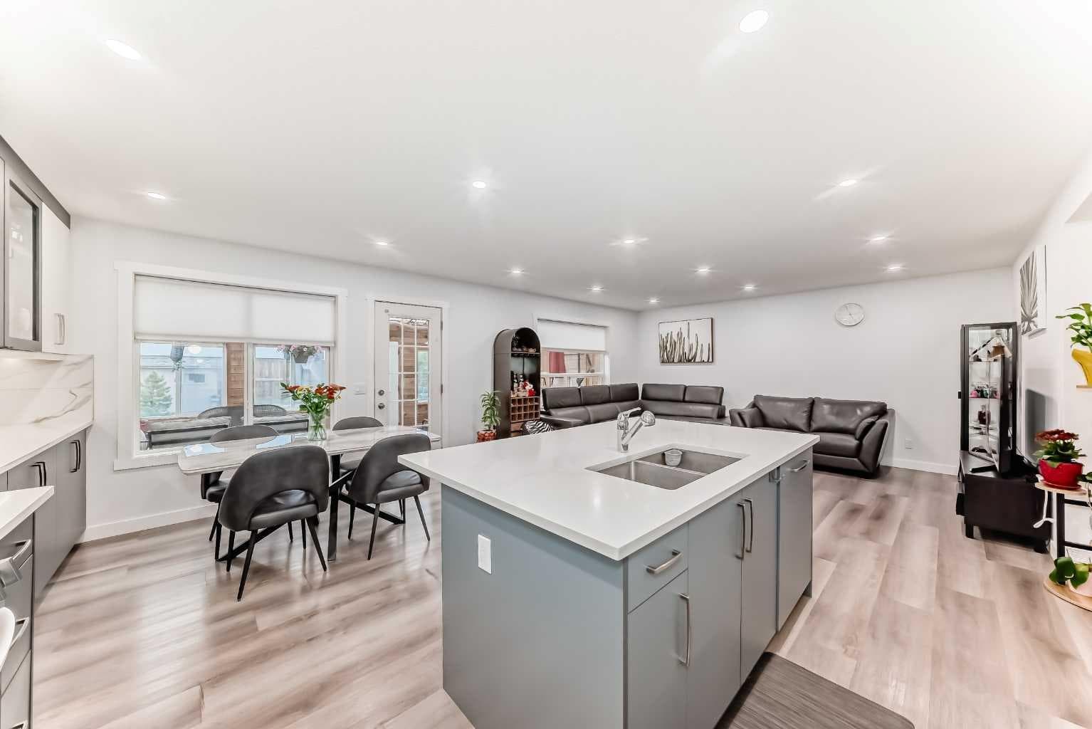 119 Citadel Meadow Grove NW