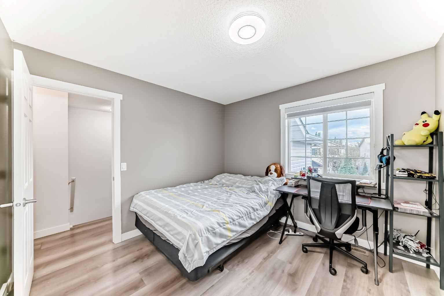 119 Citadel Meadow Grove NW