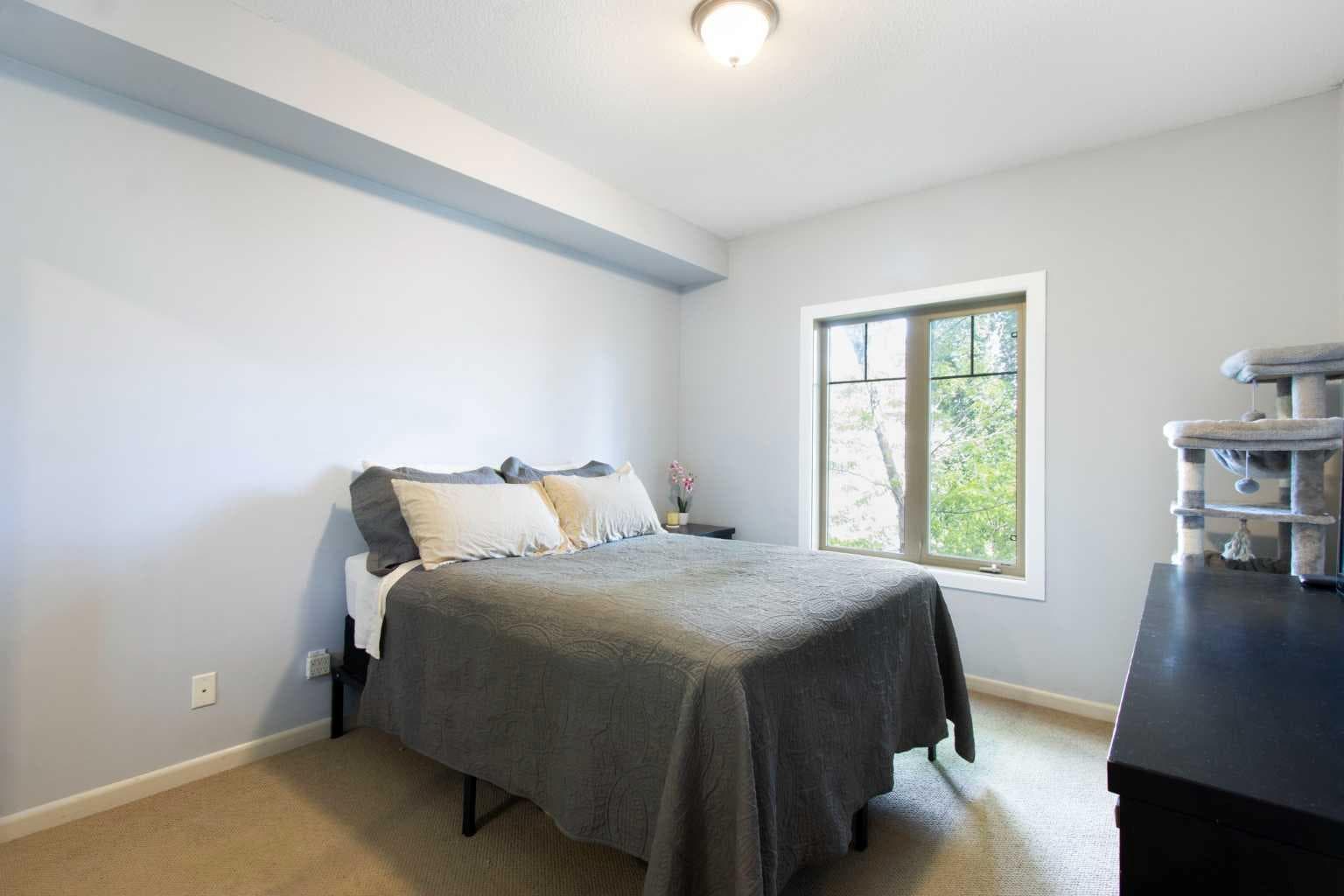 211, 52 Cranfield Link SE