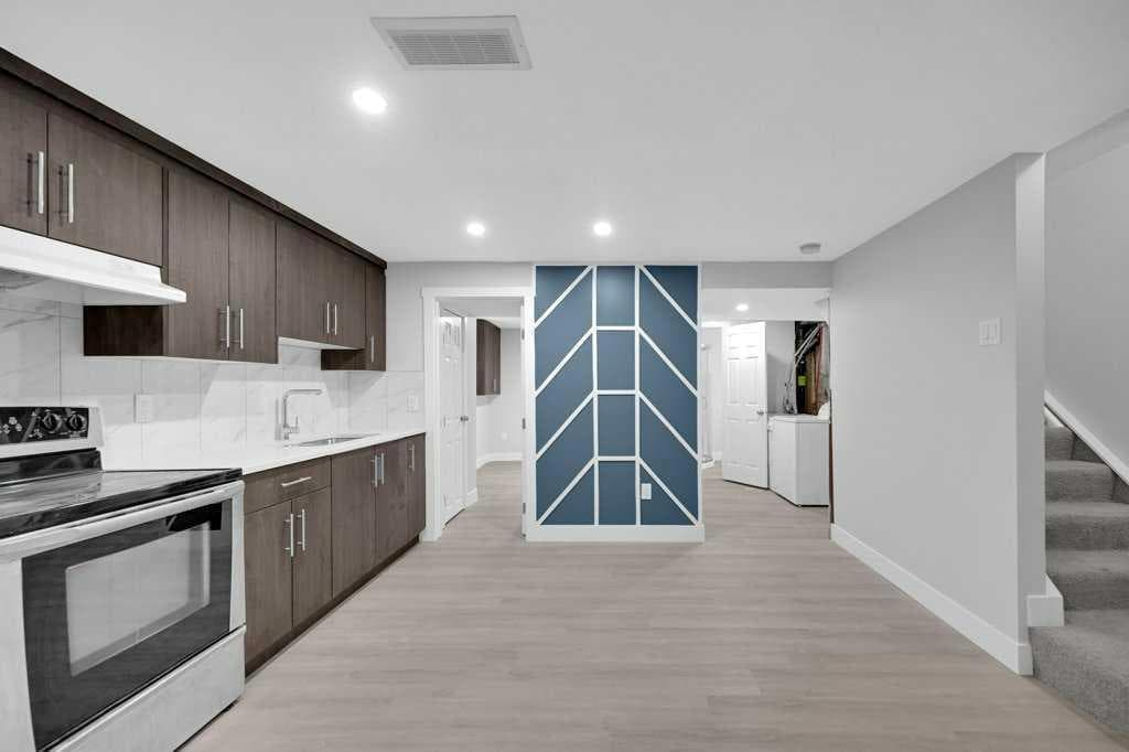 164 Castlegreen Close NE