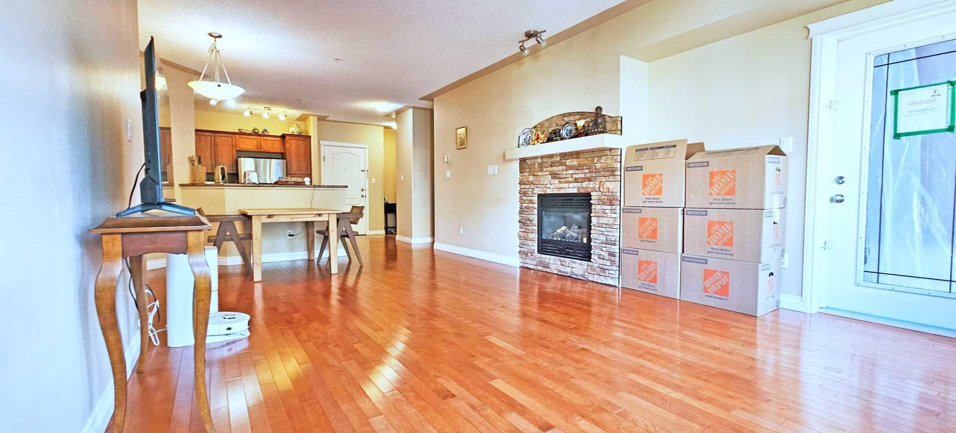 305, 30 Discovery Ridge Close SW