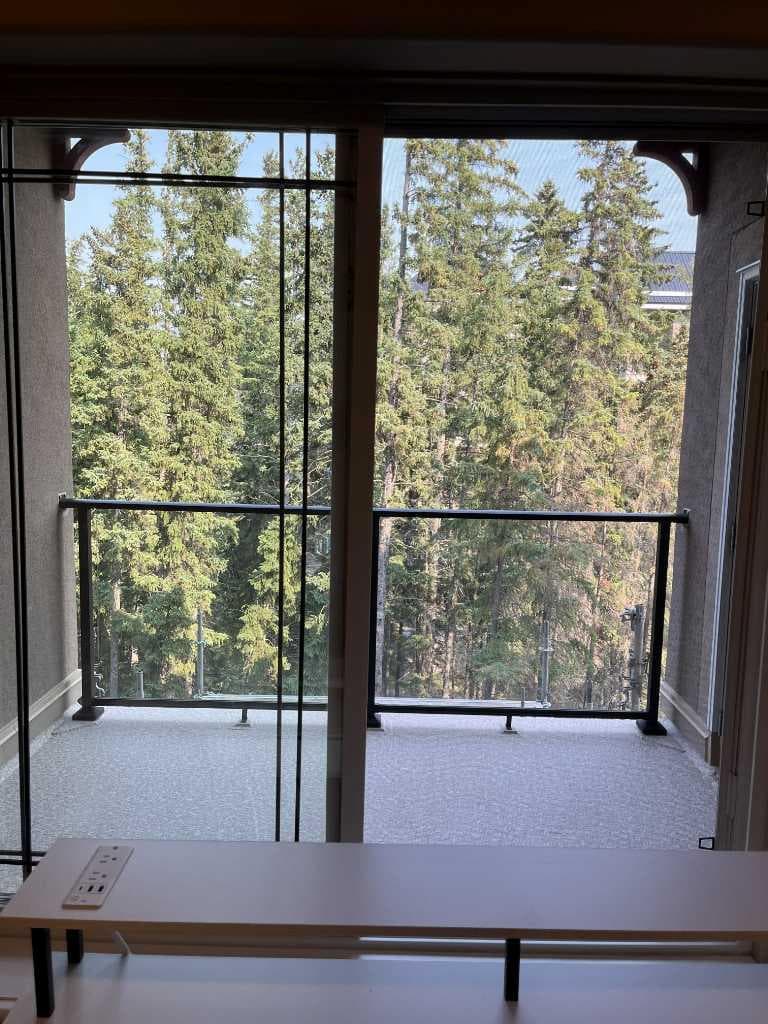 305, 30 Discovery Ridge Close SW