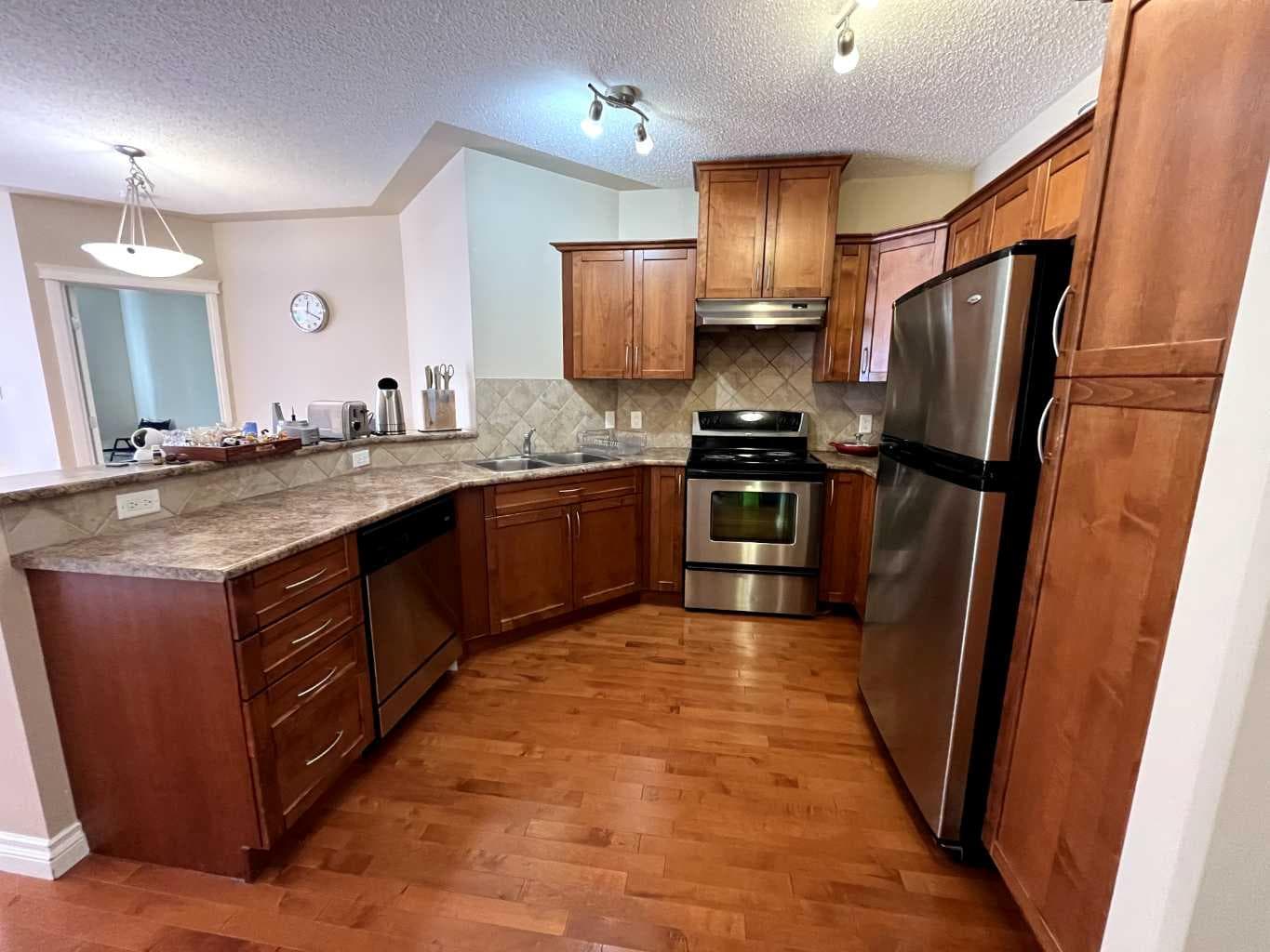 305, 30 Discovery Ridge Close SW