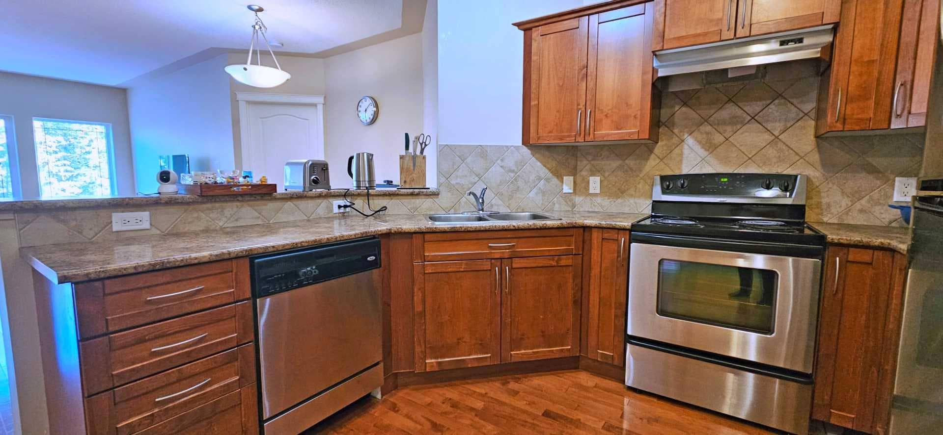 305, 30 Discovery Ridge Close SW