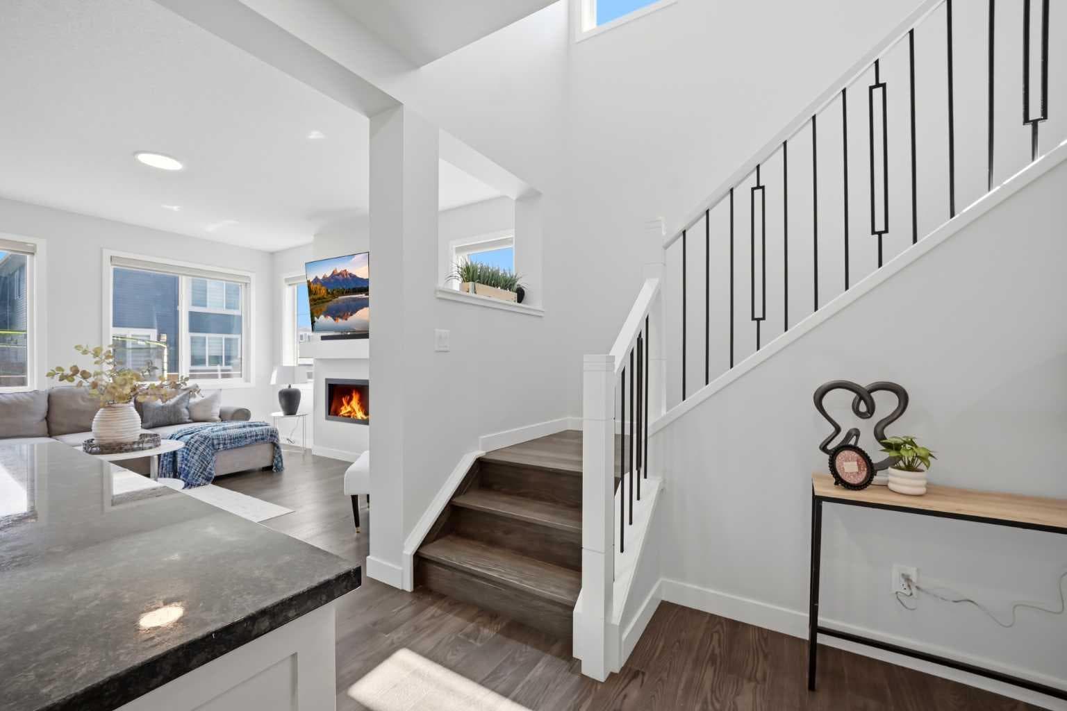 114 Corner Meadows Grove NE