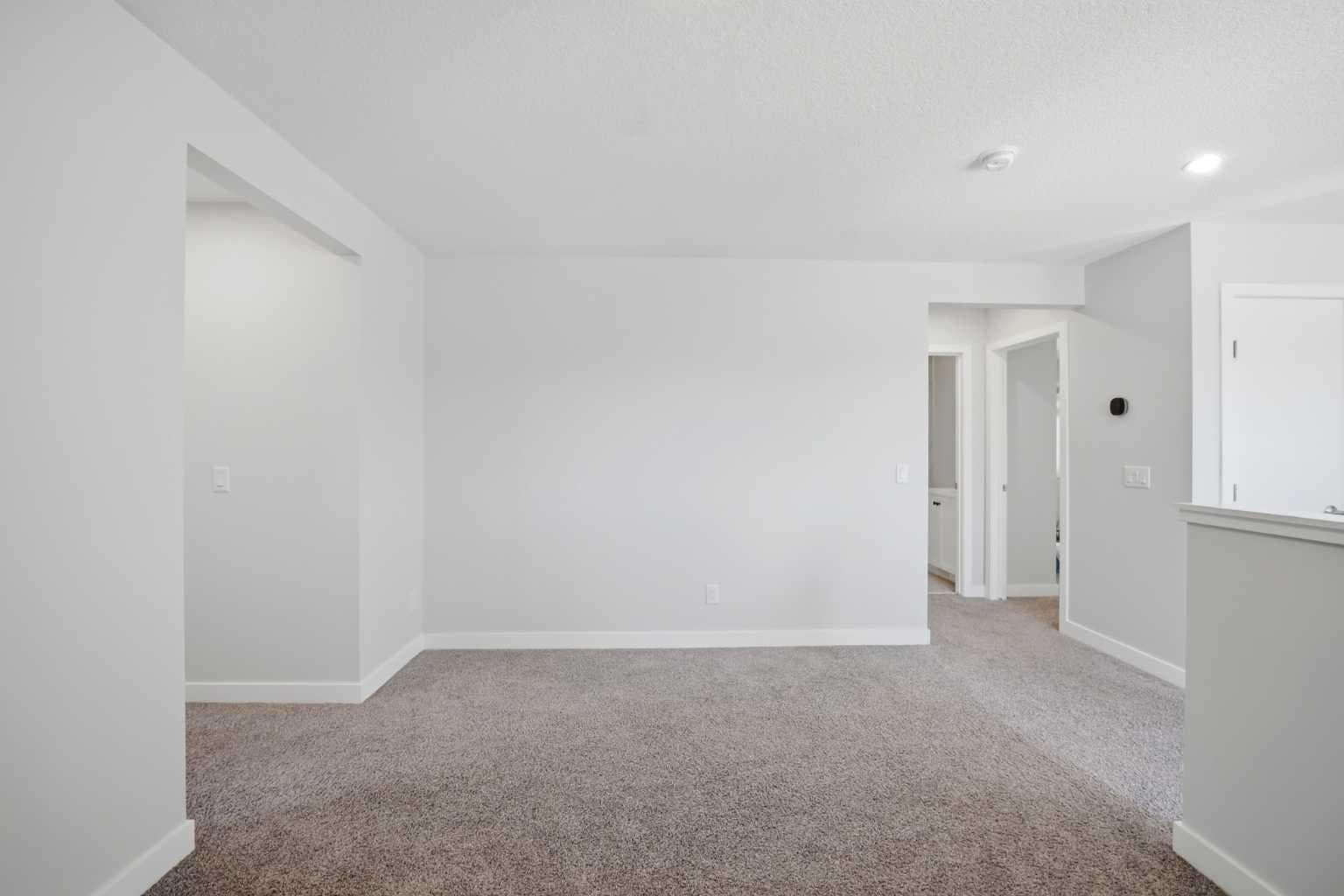 114 Corner Meadows Grove NE